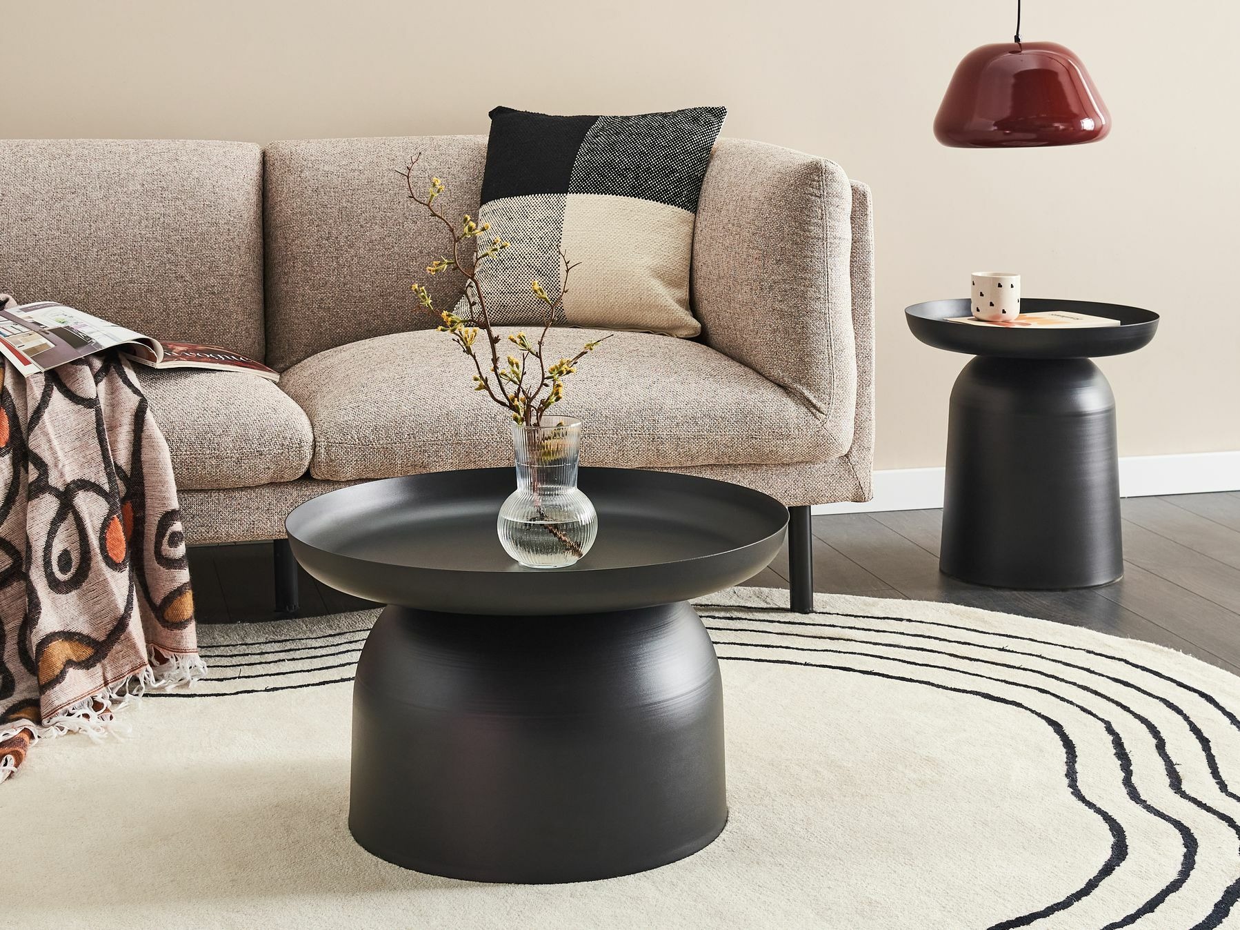 Stolić za kavu Berwyn 2820 (Crna)