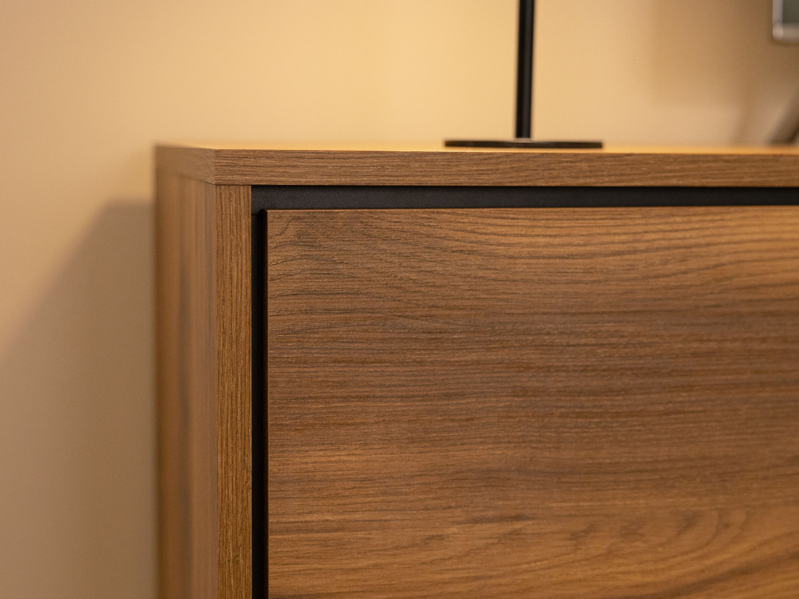 Ormarić Cornovu 100