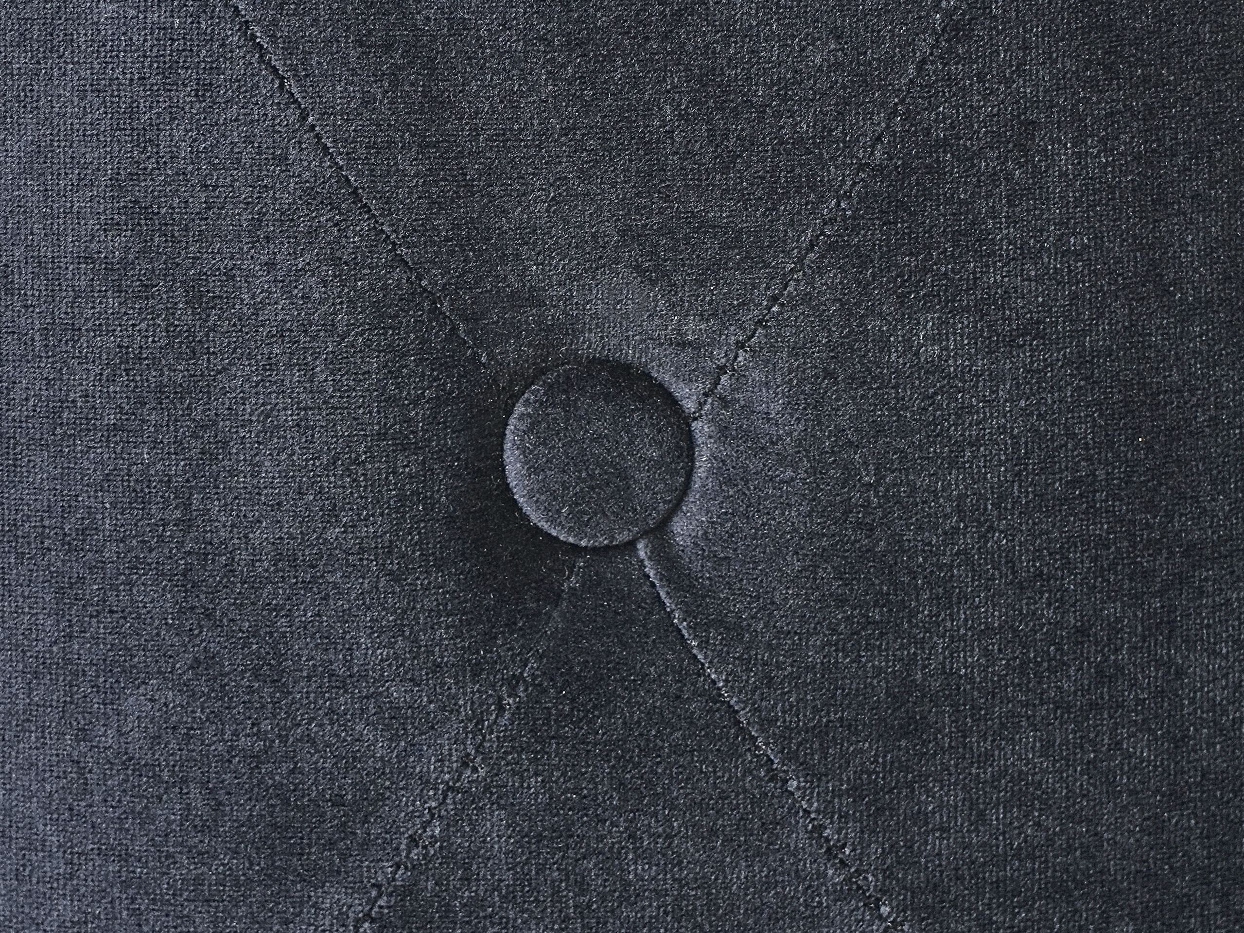 Tabure Berwyn 2856 (Crna)