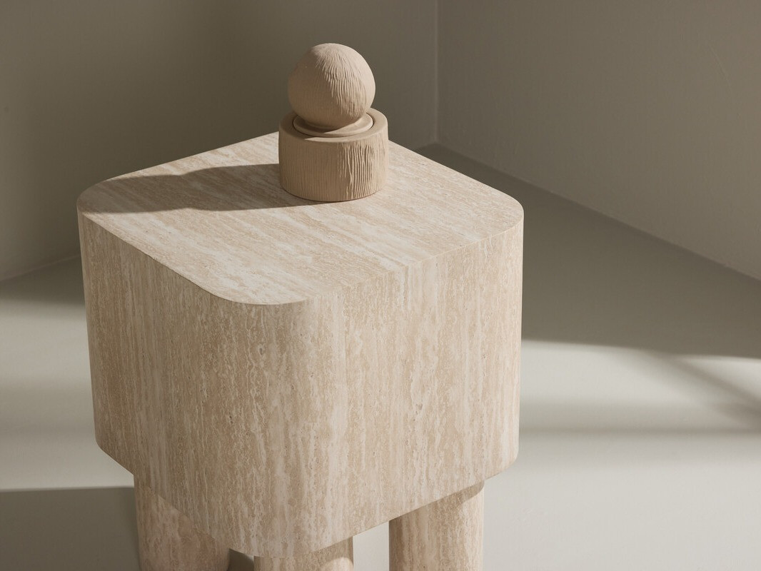 Pomoćni stolić SC8822