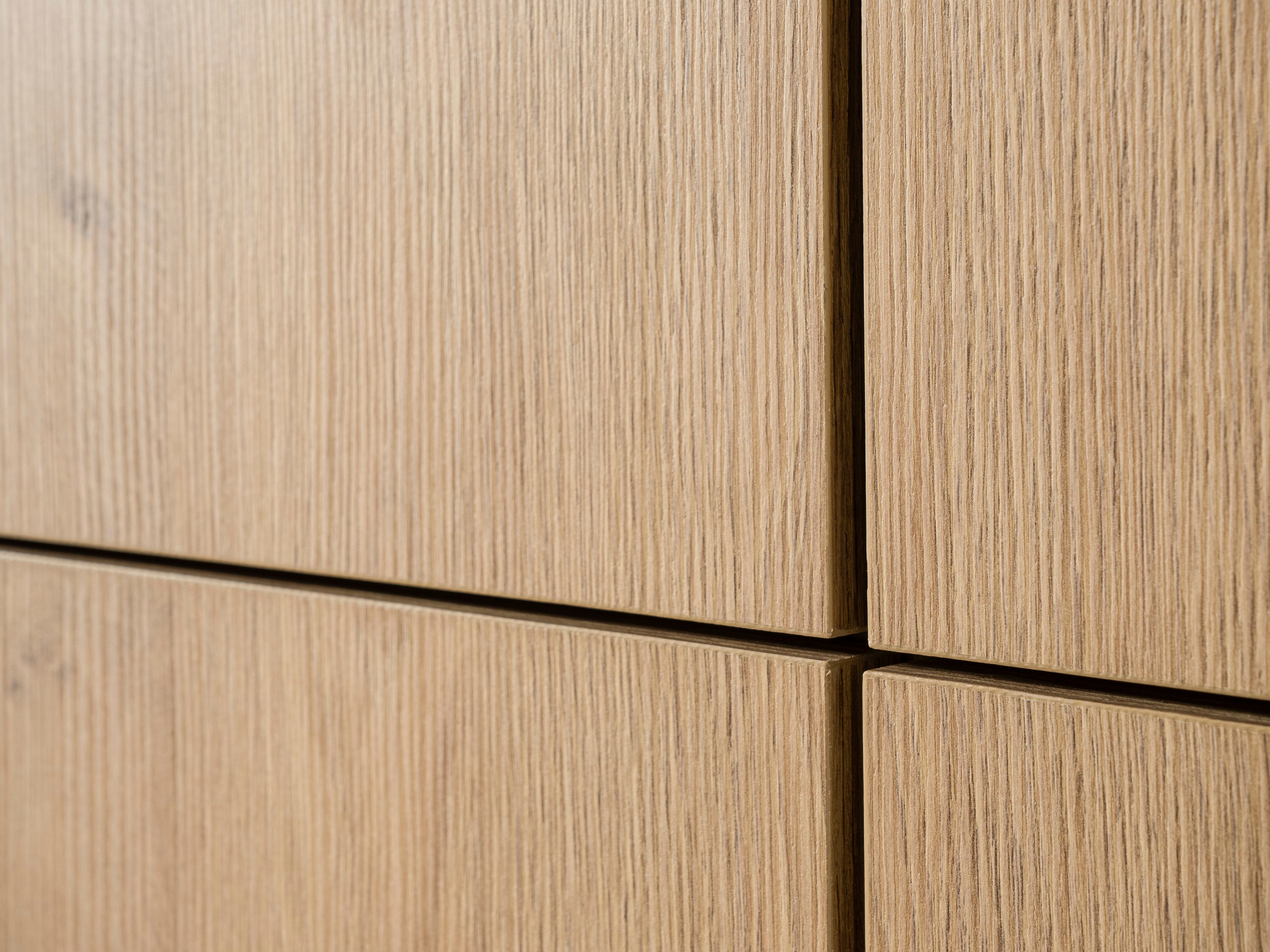 Ormarić Bentesa 105