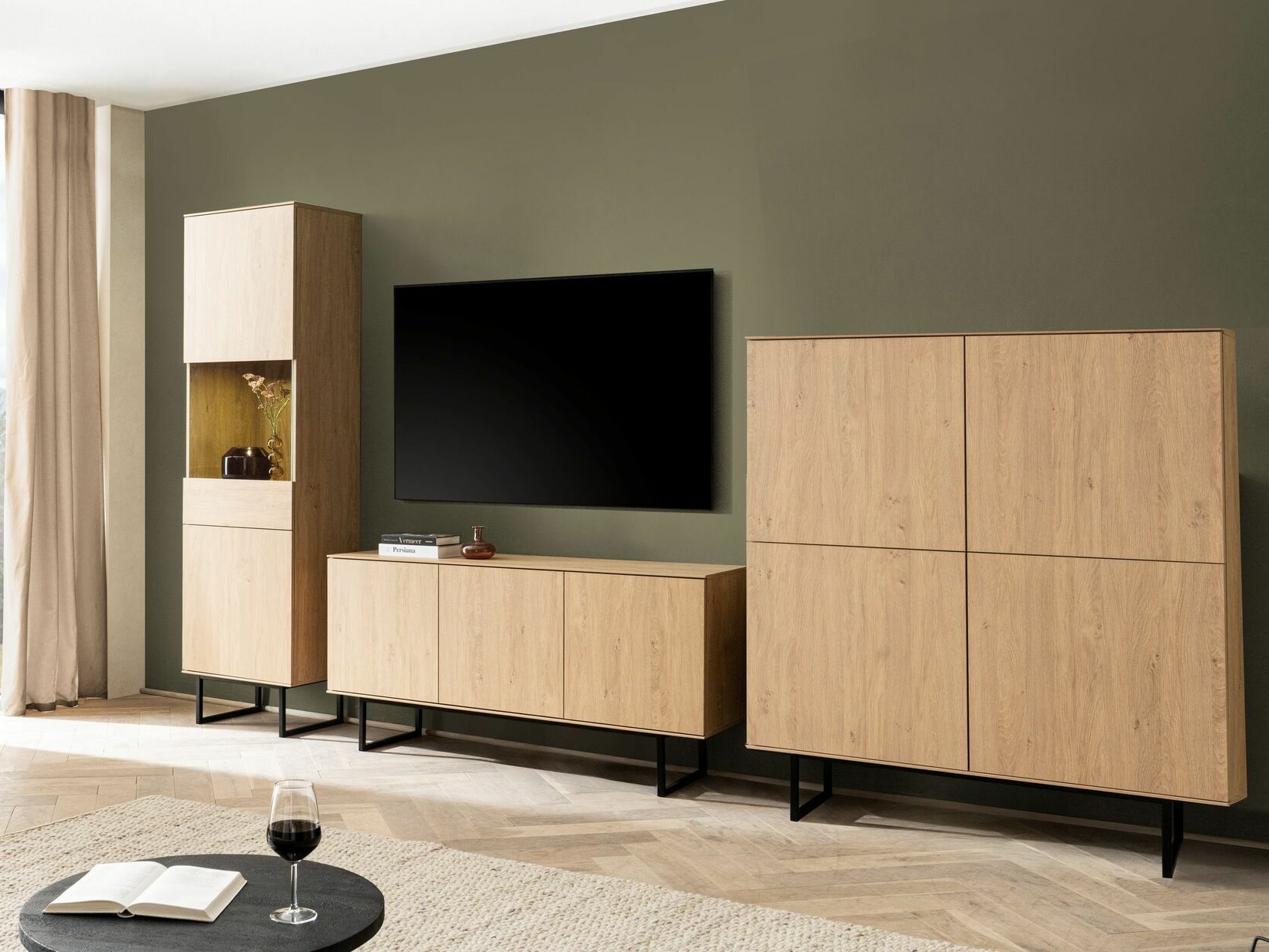 Ormarić Bentesa 105