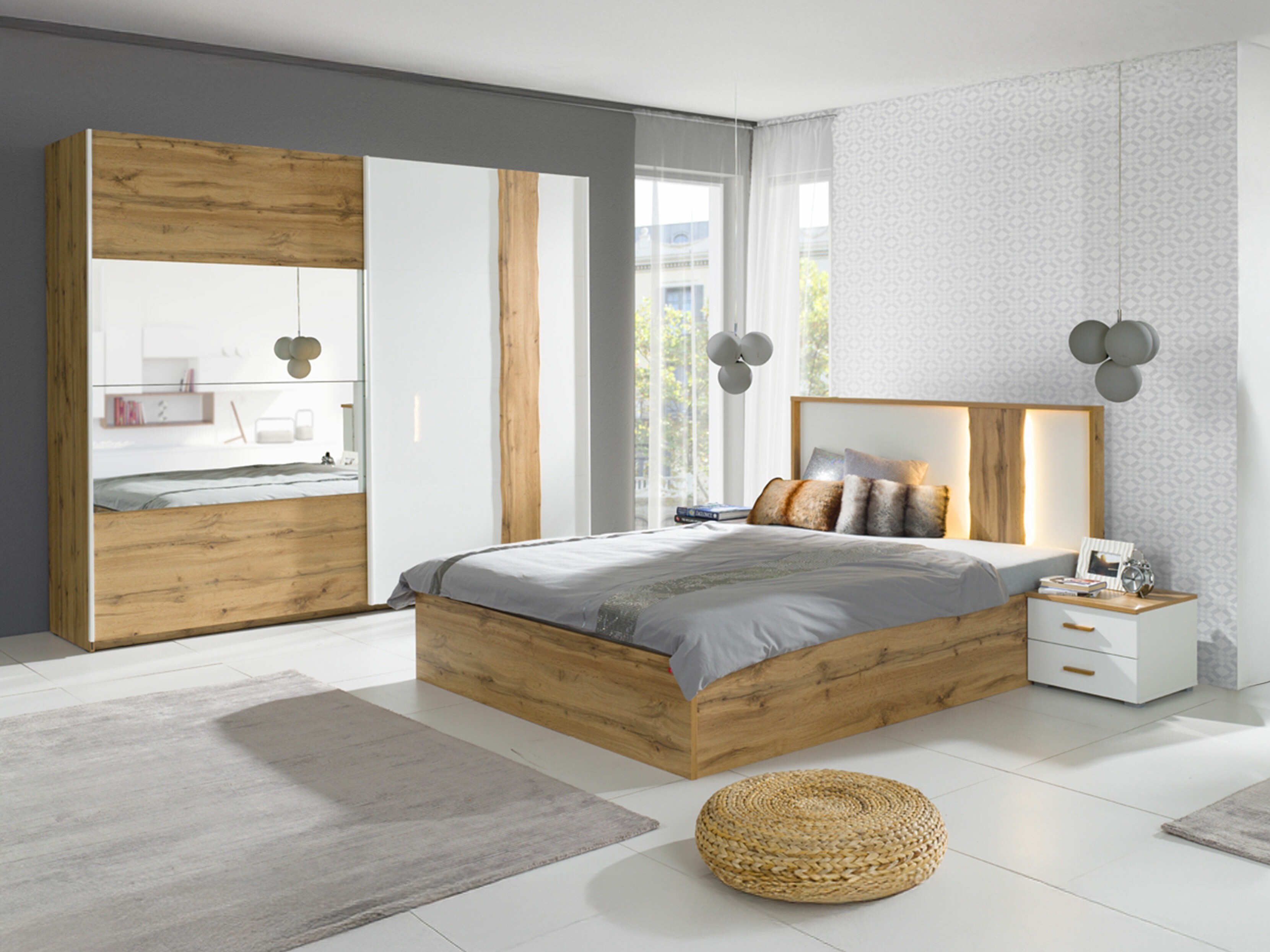 Set za spavaću sobu Ophnue 104