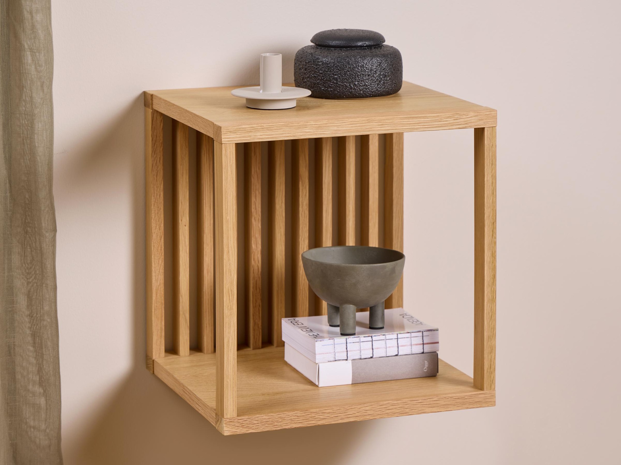 Zidna polica Norsica 979