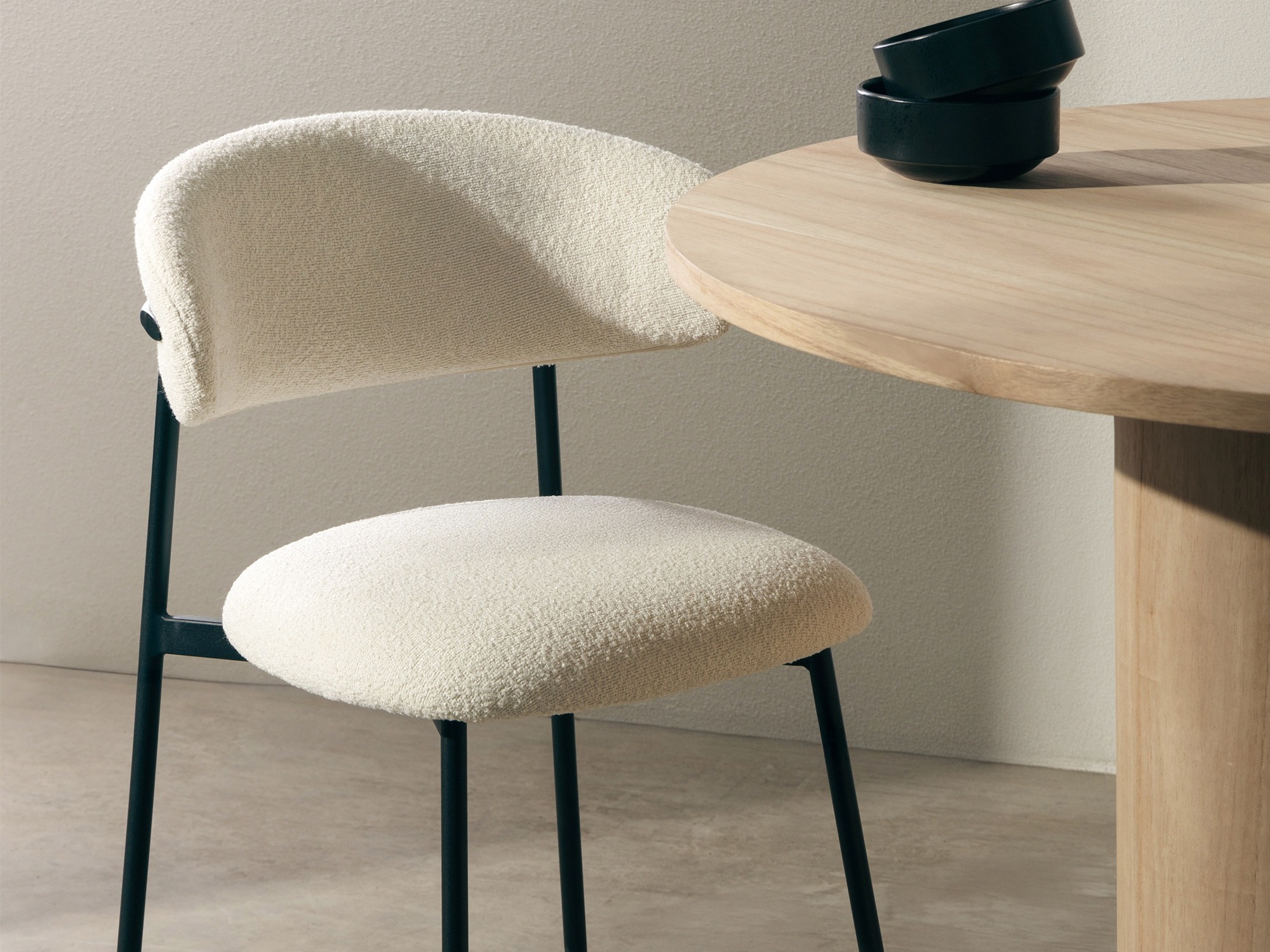 Polubarska stolica Burleson 484