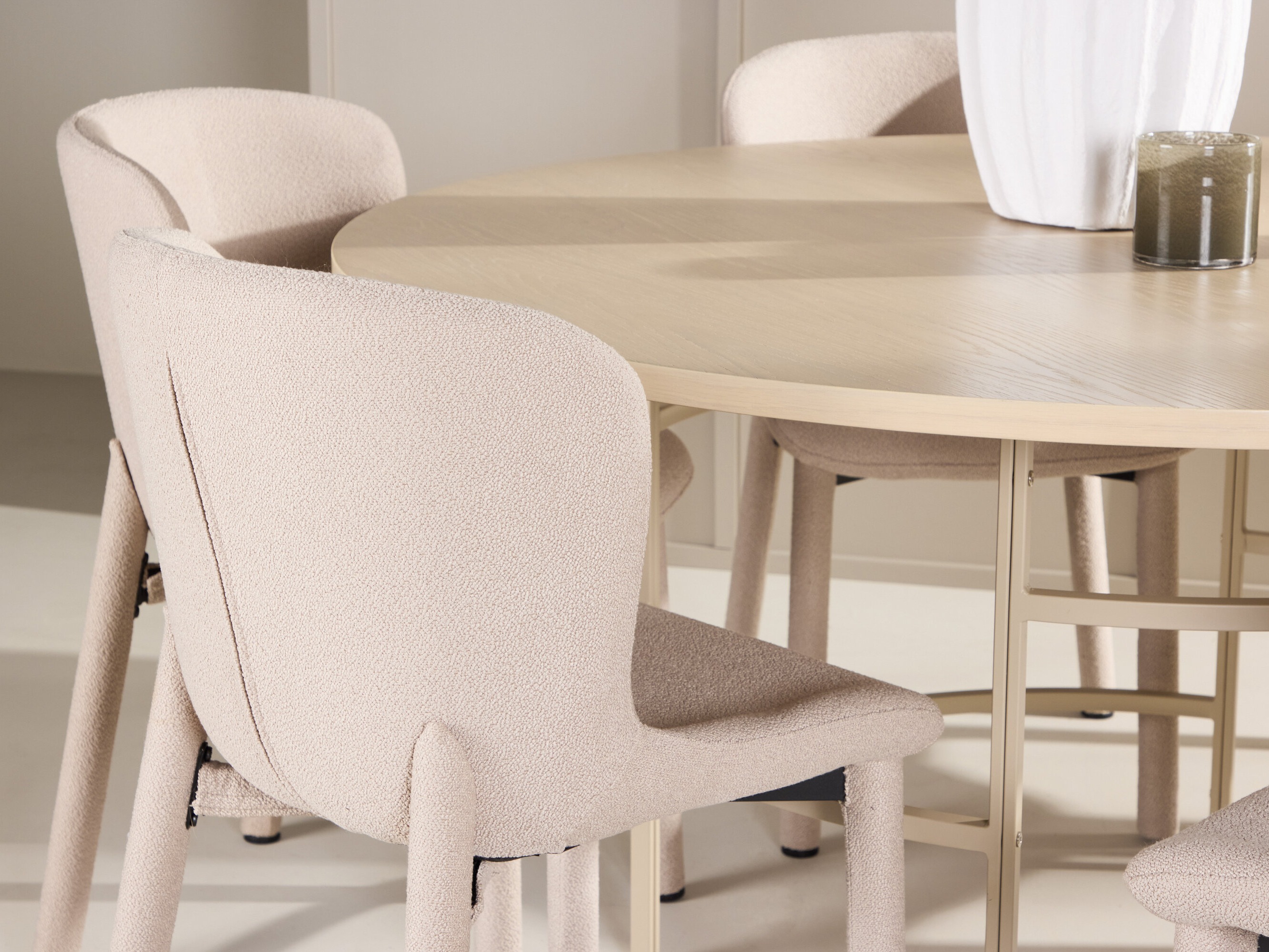 Blagovaonski set Dallas 4987 (Svijetlo smeđa)