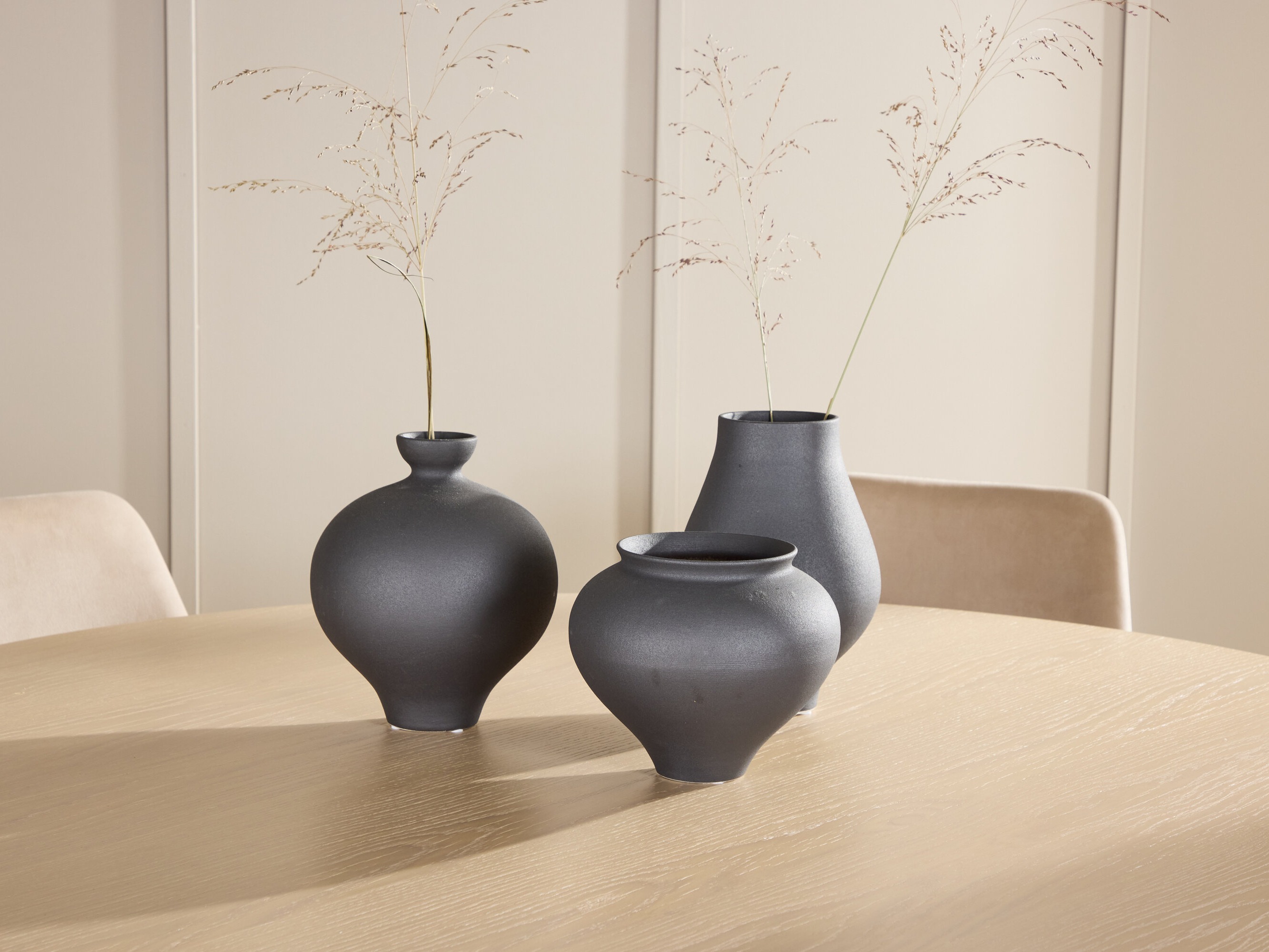 Blagovaonski set Dallas 4994 (Svijetlo smeđa + Crna)