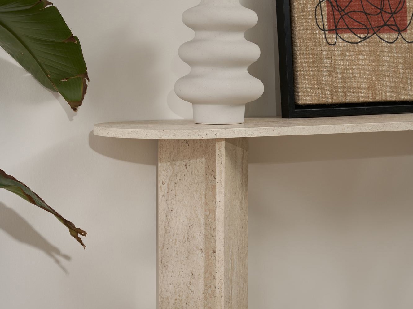 Konzolni stolić Novato 133 (Svijetli travertin)