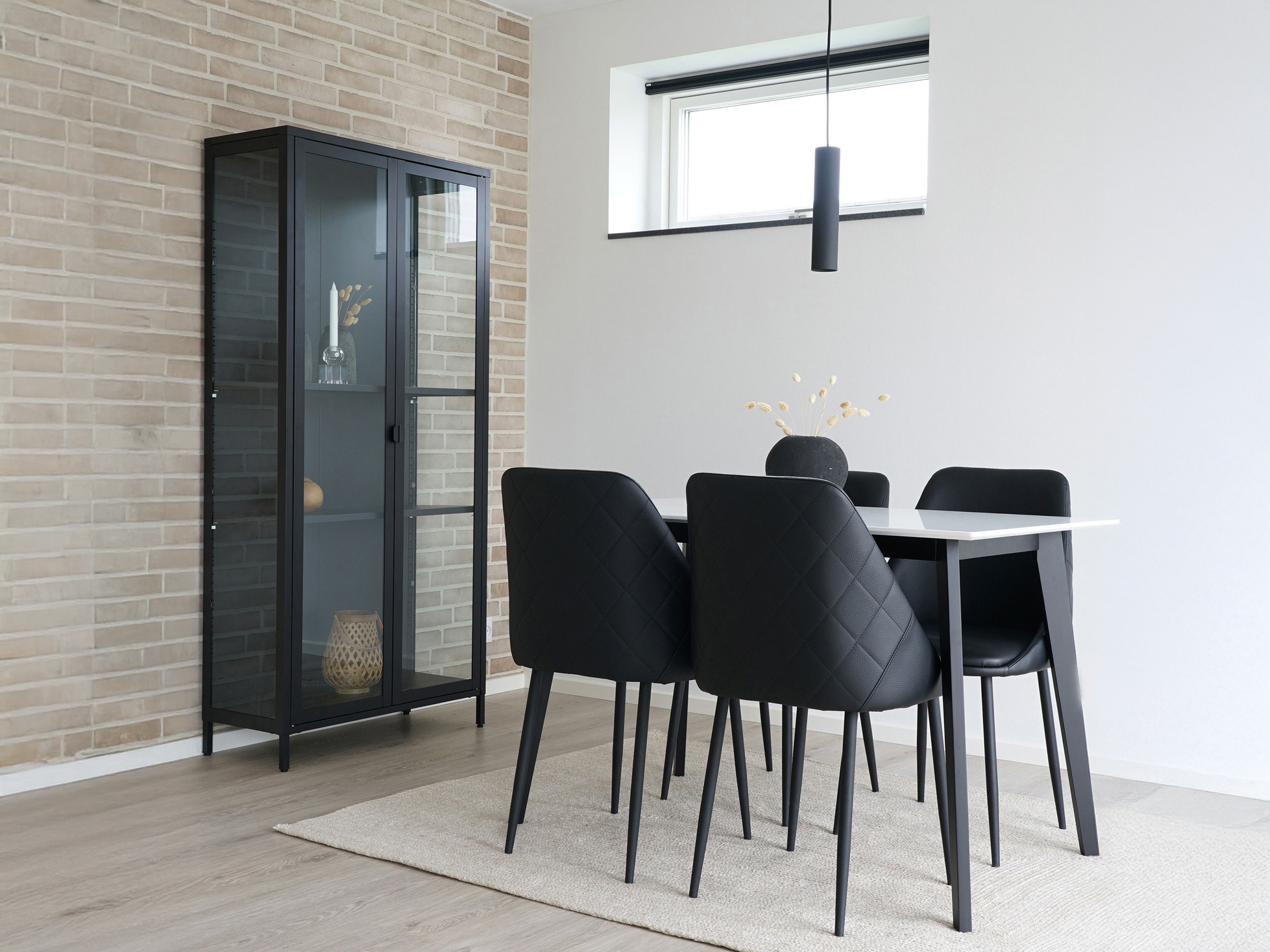 Polica Romtolo 107 (Crna)