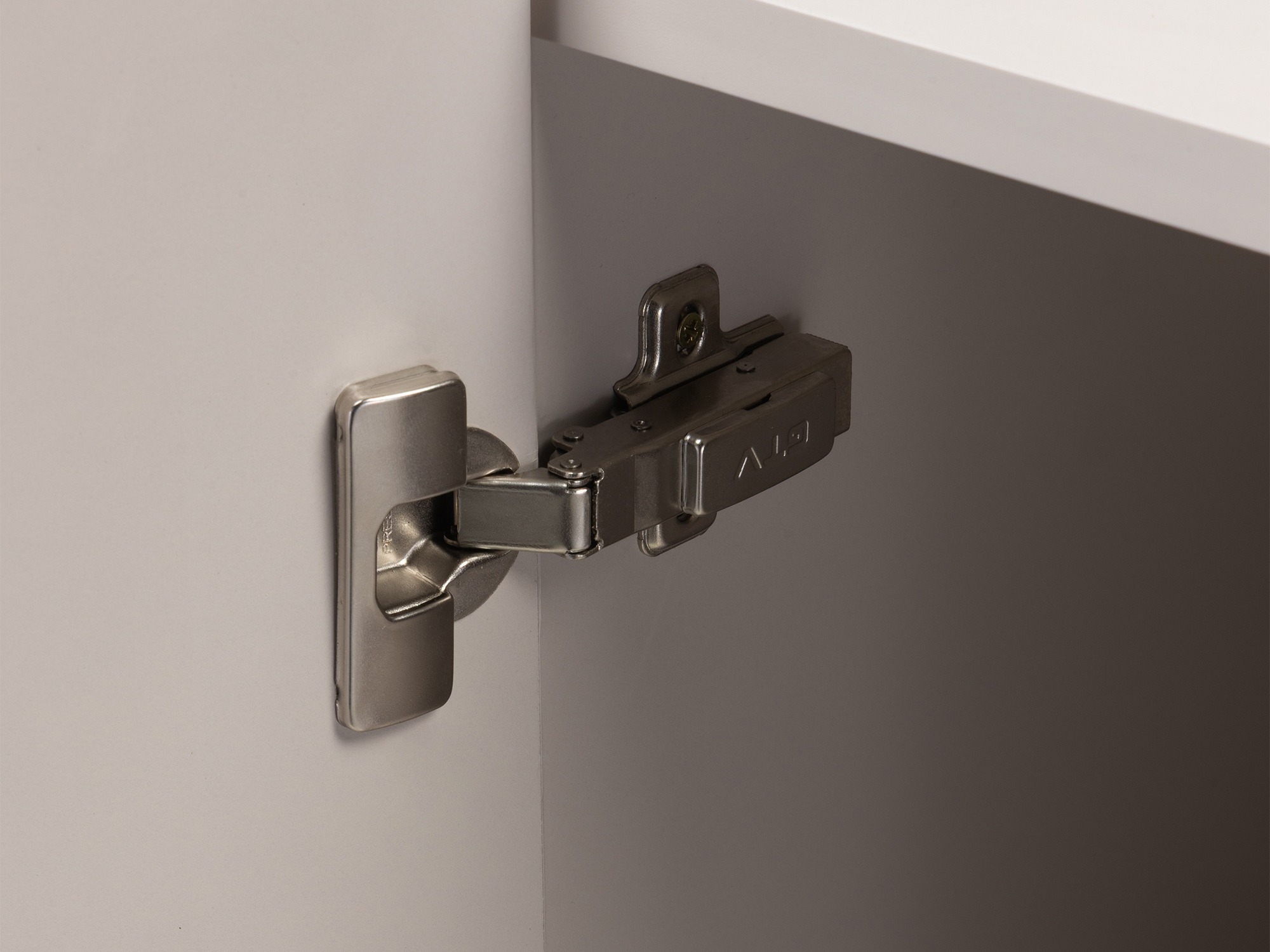 Ormarić Burleson 541