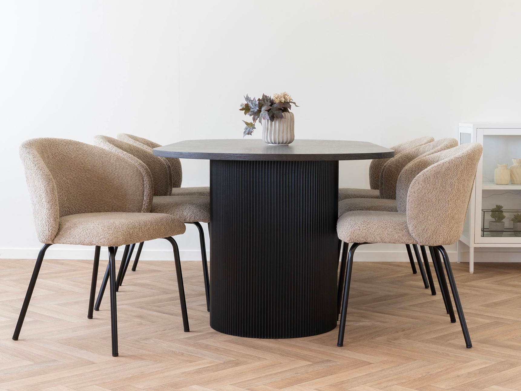 Stol Lirmelo 103 (Tamno smeđa)