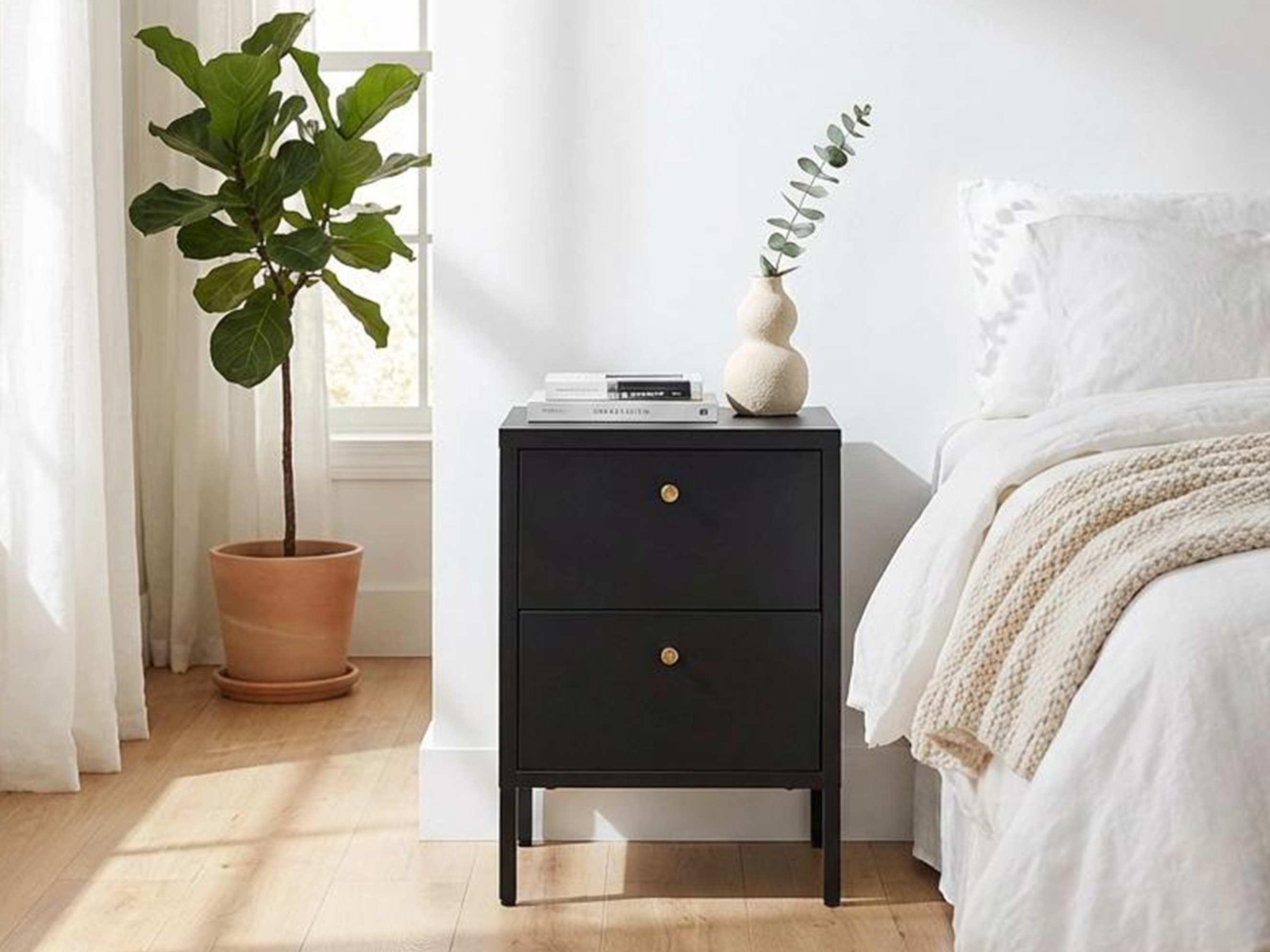 Noćni ormarić Lirfloi 100 (Crna)