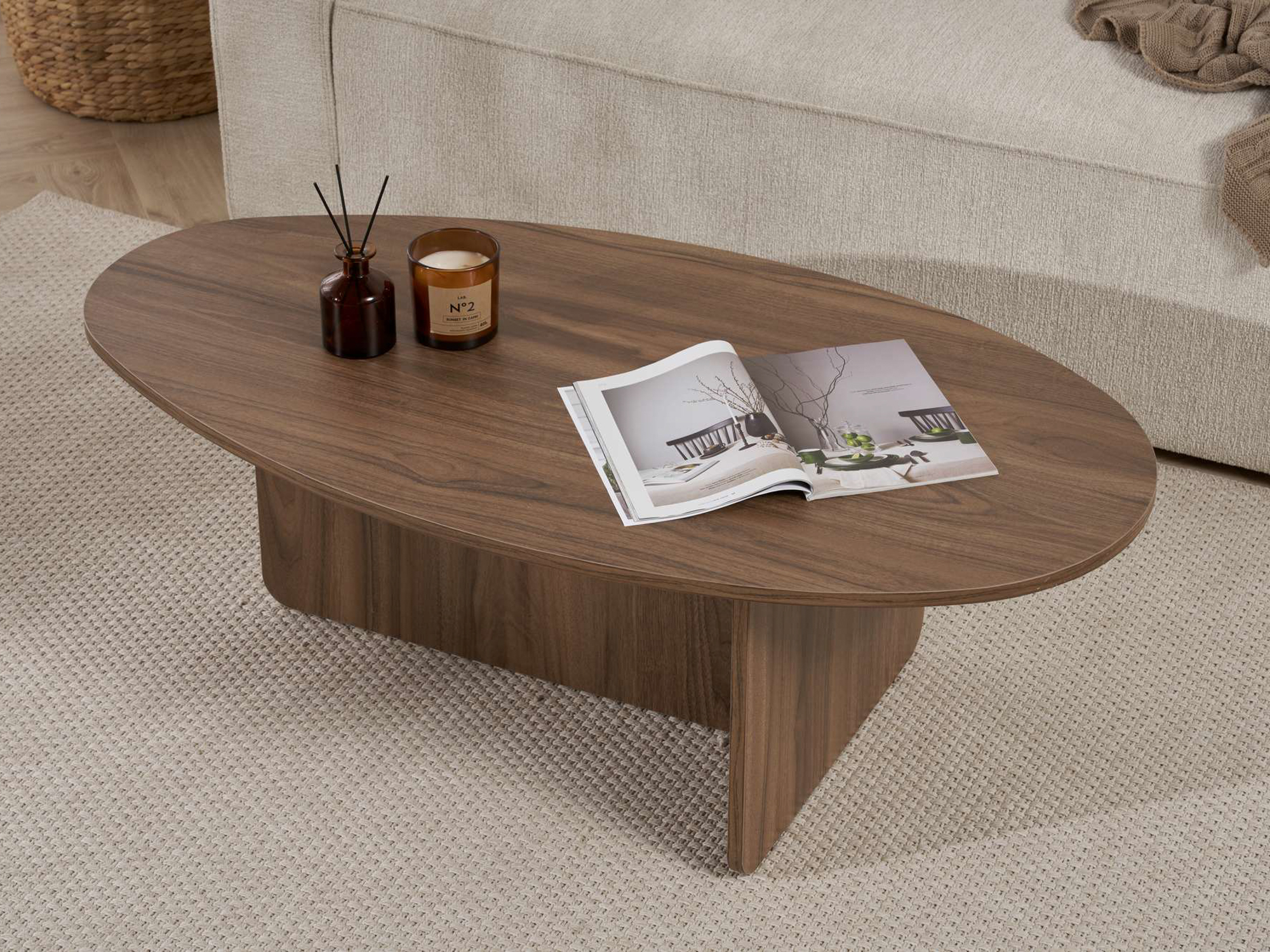 Stolić za kavu Novato 139 (Orah)