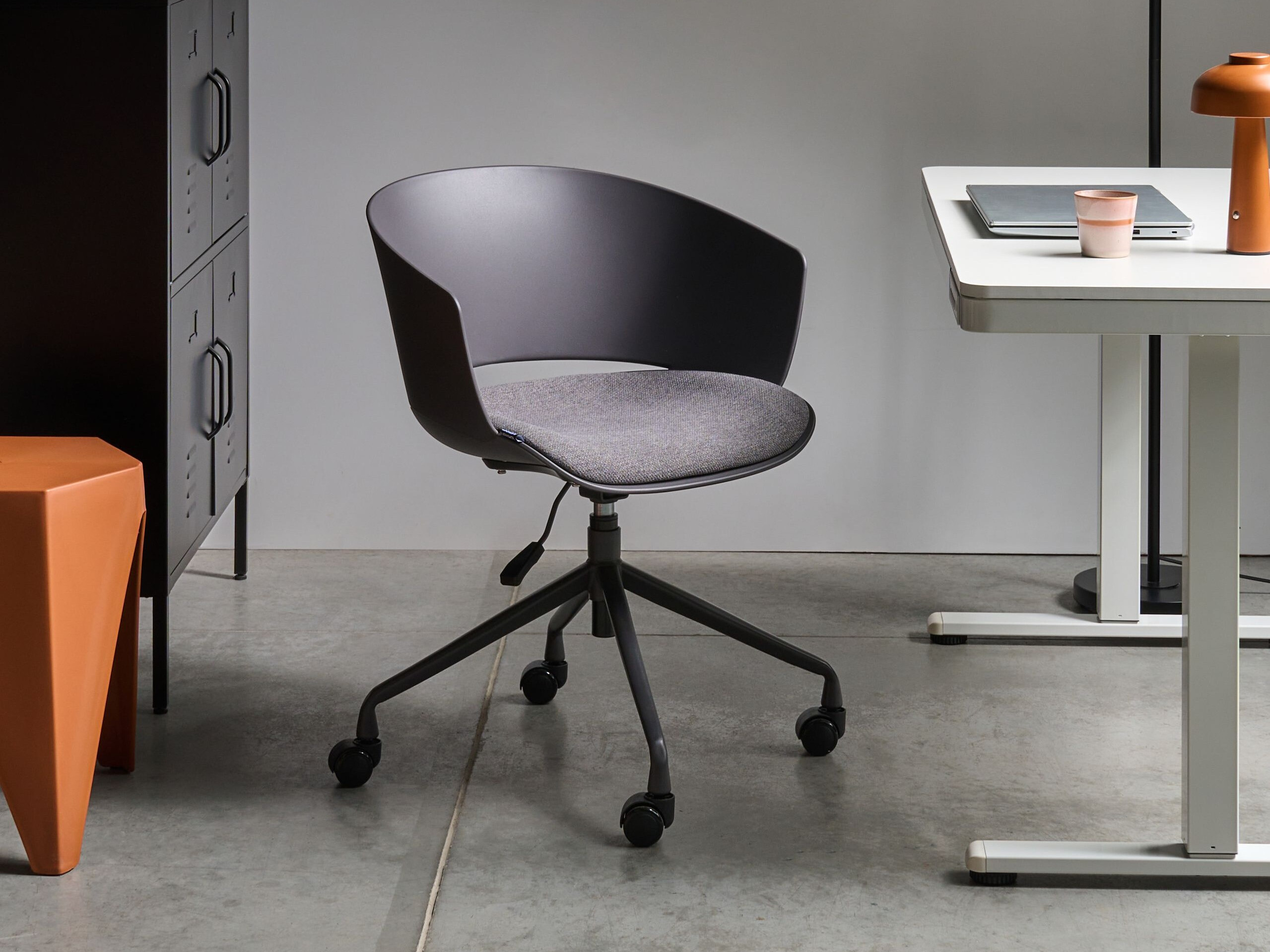 Uredska stolica Berwyn 2910 (Siva)