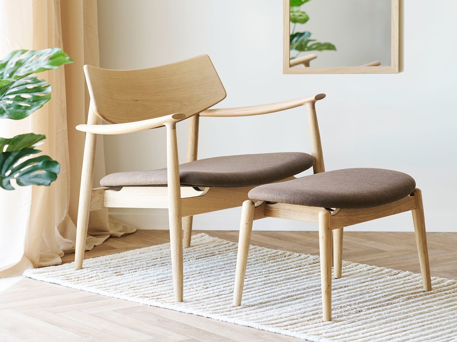 Fotelja Brea 225 (Smeđa)