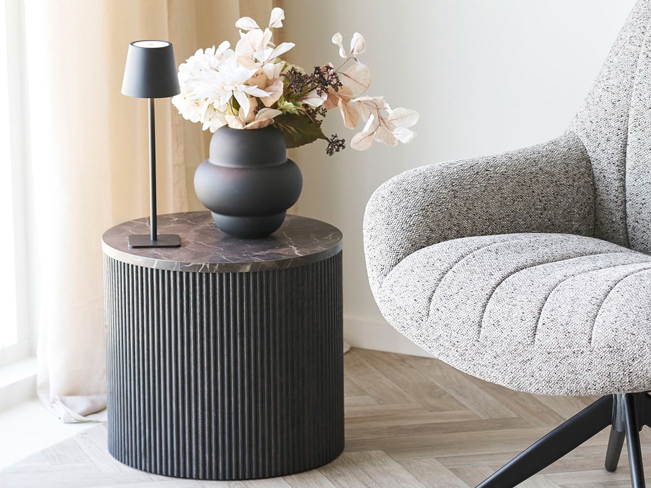 Pomoćni stolić Brea 189