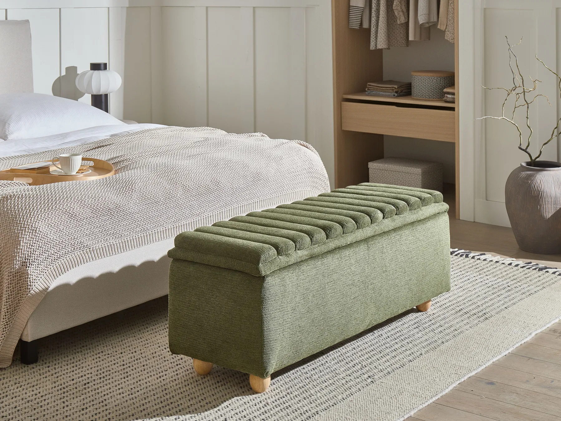 Tapecirana klupa Berwyn 2918 (Zelena)