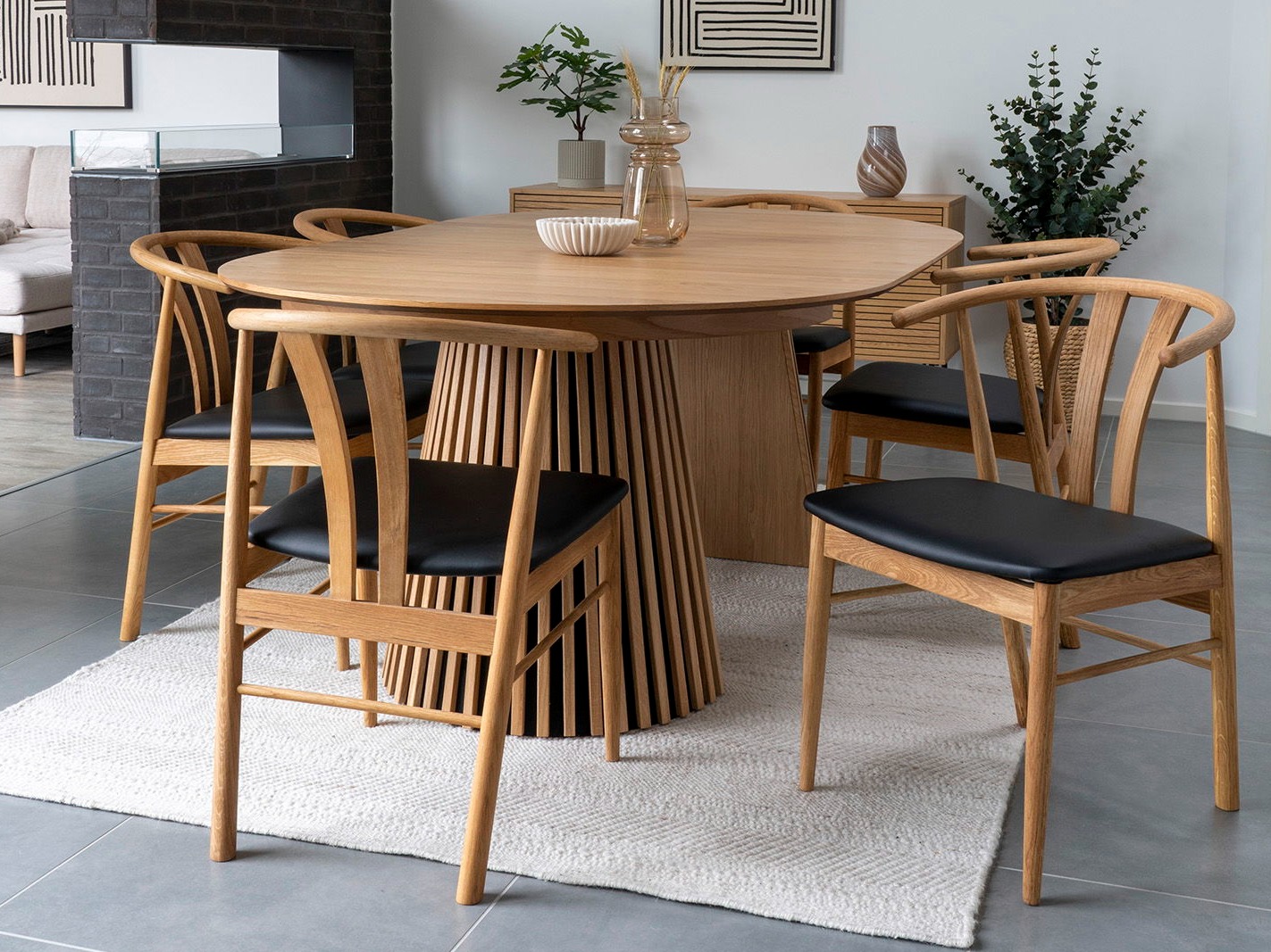 Stolica Brea 224 (Crna + Hrast)