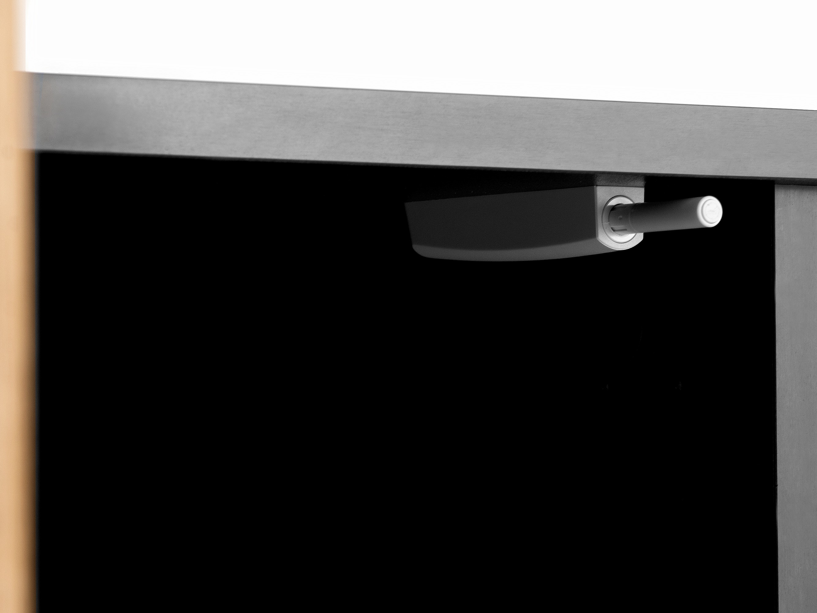 TV stol Corevaru 102 (Crna)