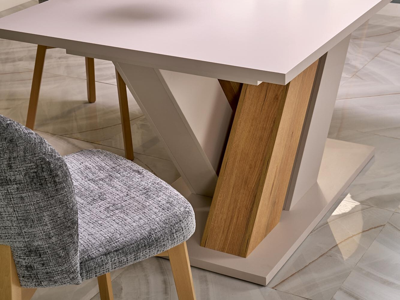 Stol Houston 2091 (Hrast + Kašmir)