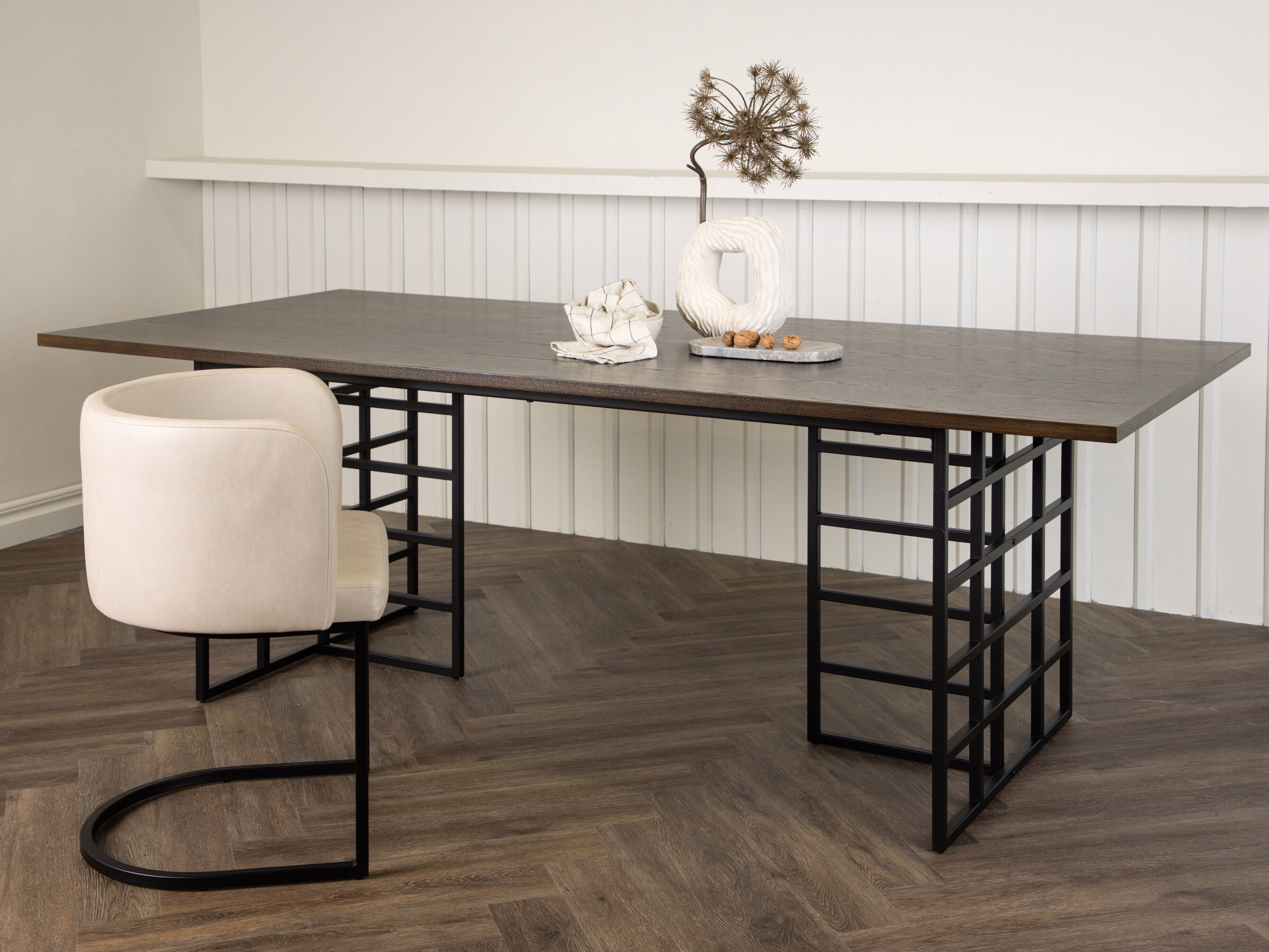 Stol Dallas 3232 (Smeđa)