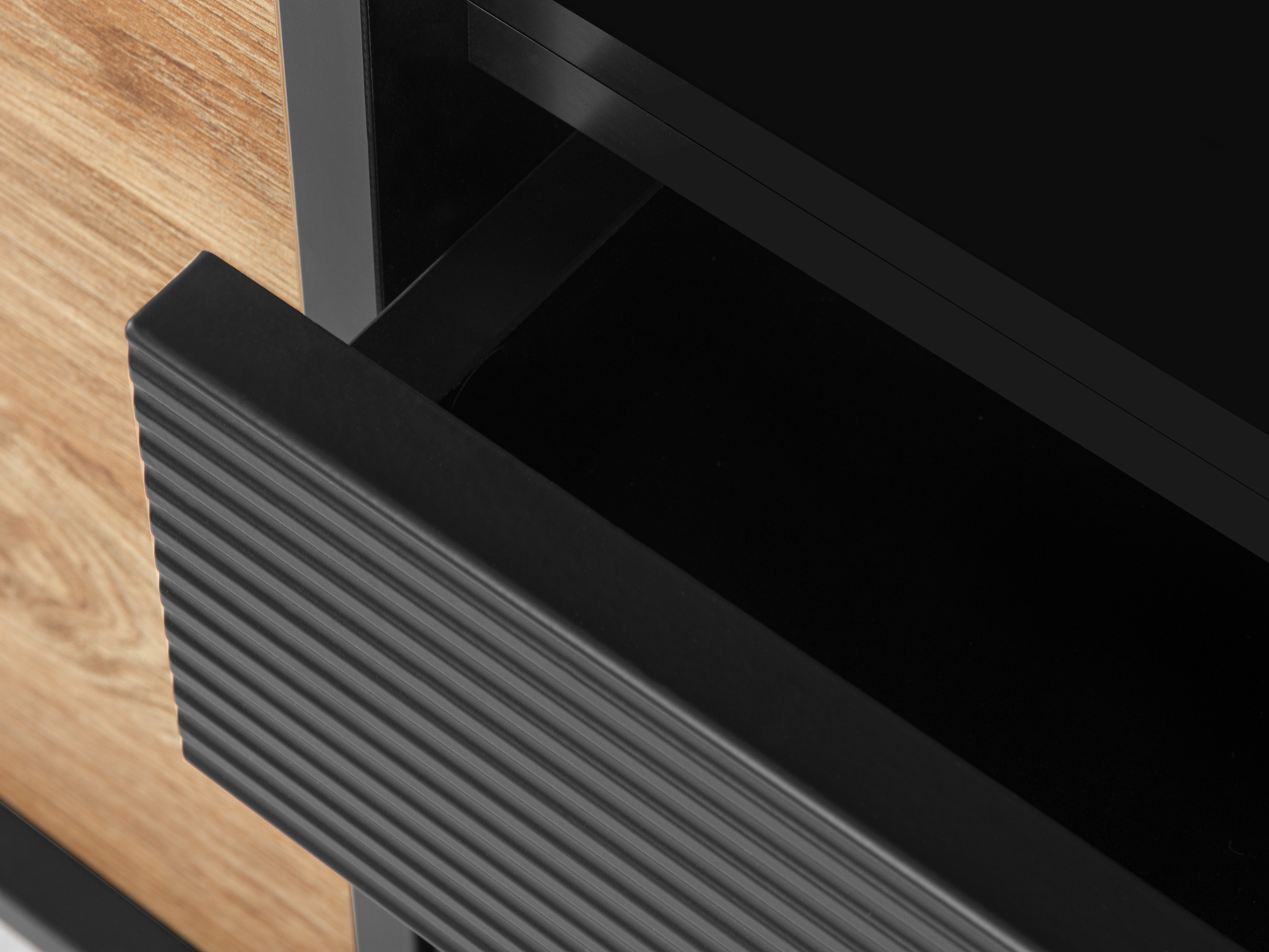 TV stol Corevaru 104 (Crna)