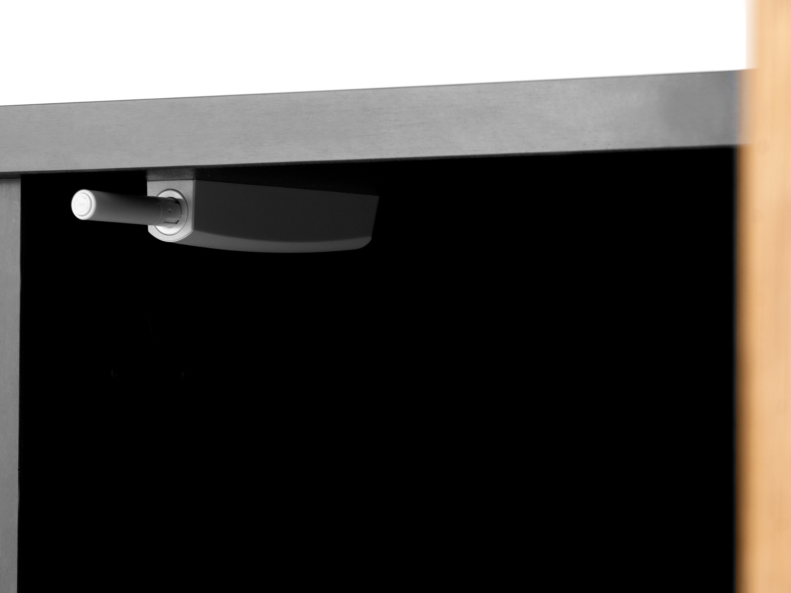 Ormarić Corevaru 108 (Crna)