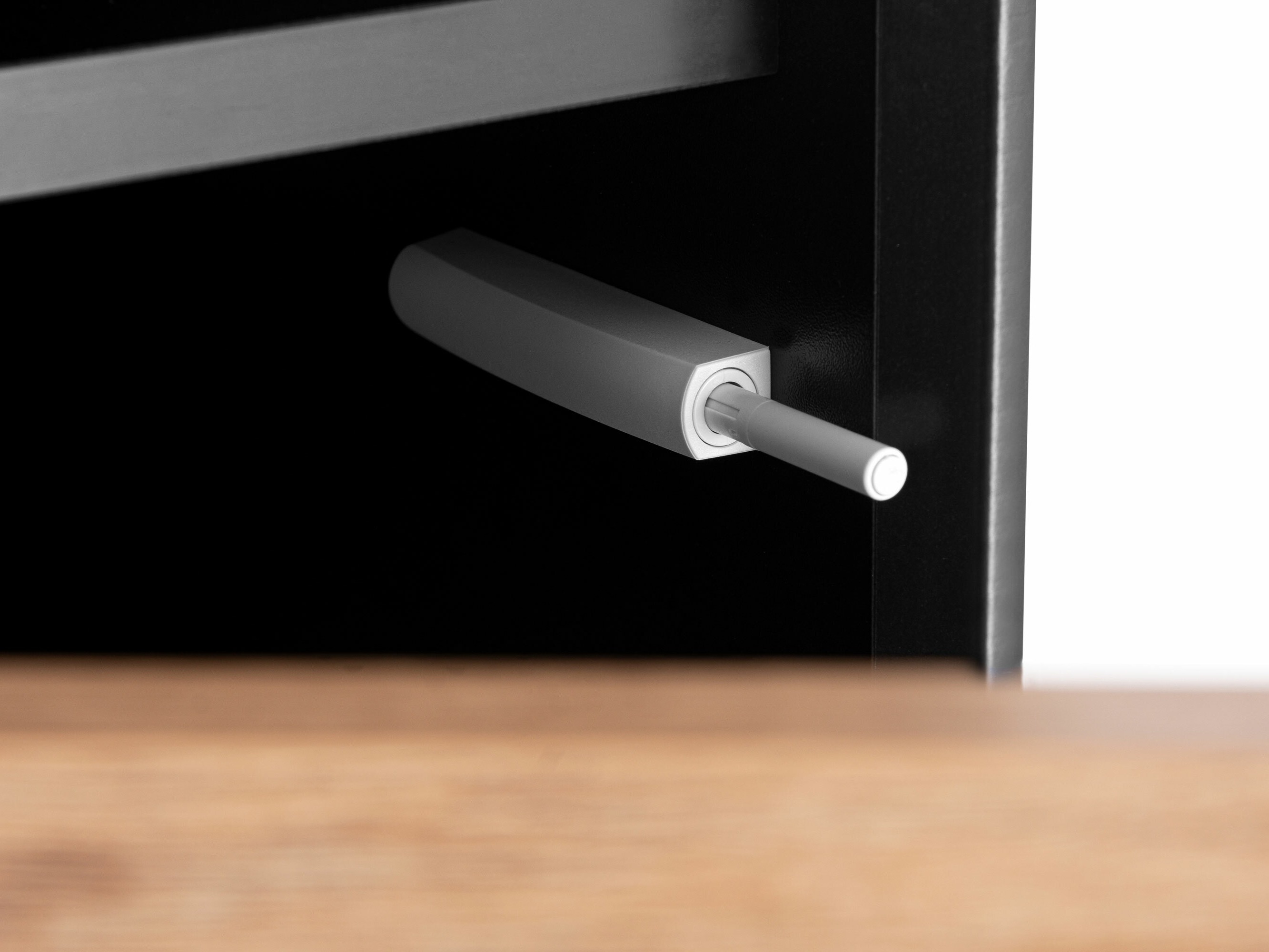 Ormarić Corevaru 112 (Crna)