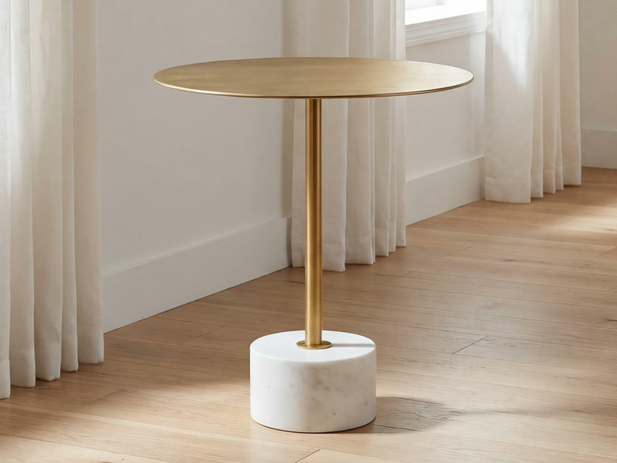 Pomoćni stolić Brea 258