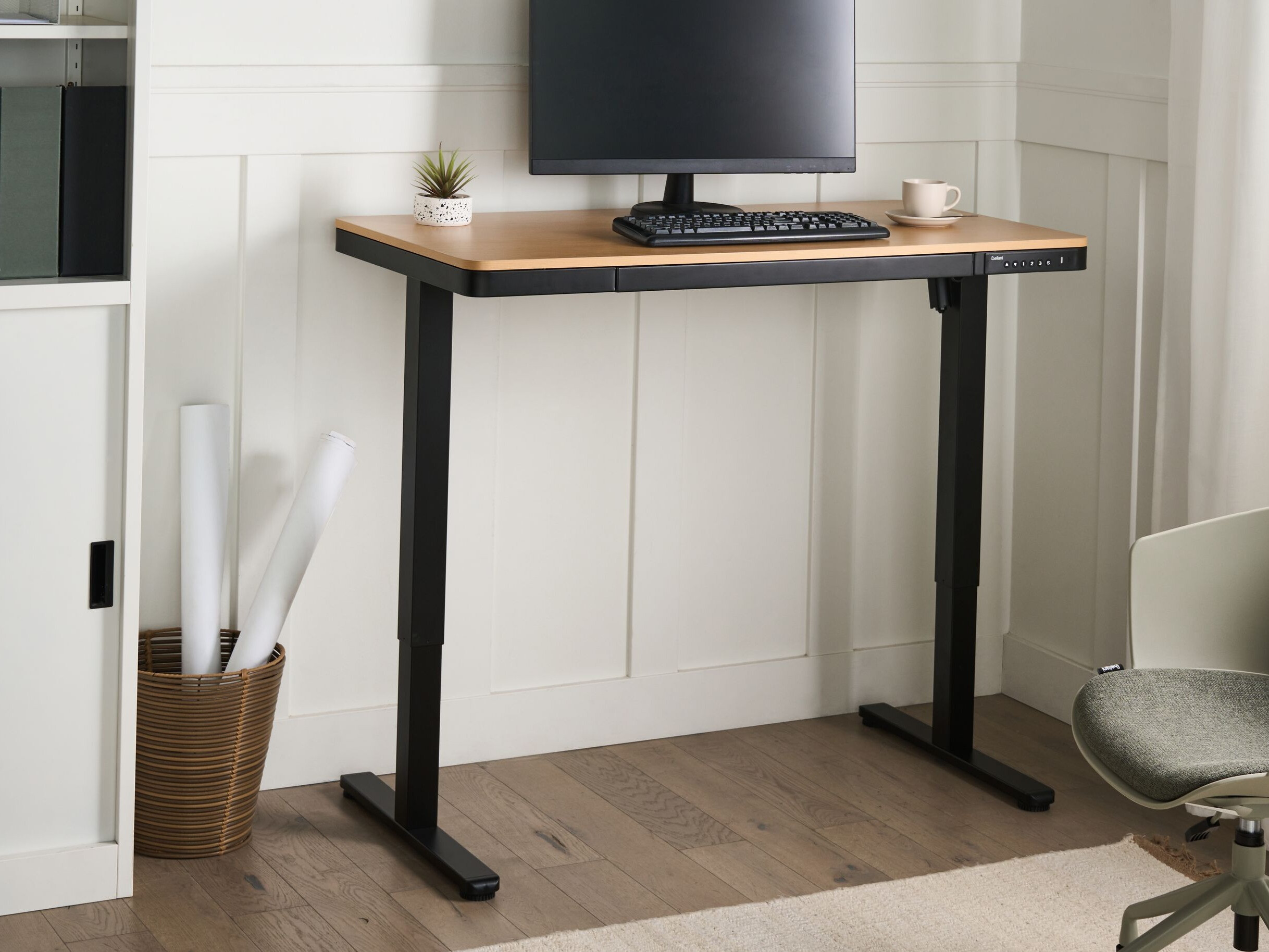 Radni stol podesiv po visini Berwyn 2994 (Crna + Svijetlo smeđa)