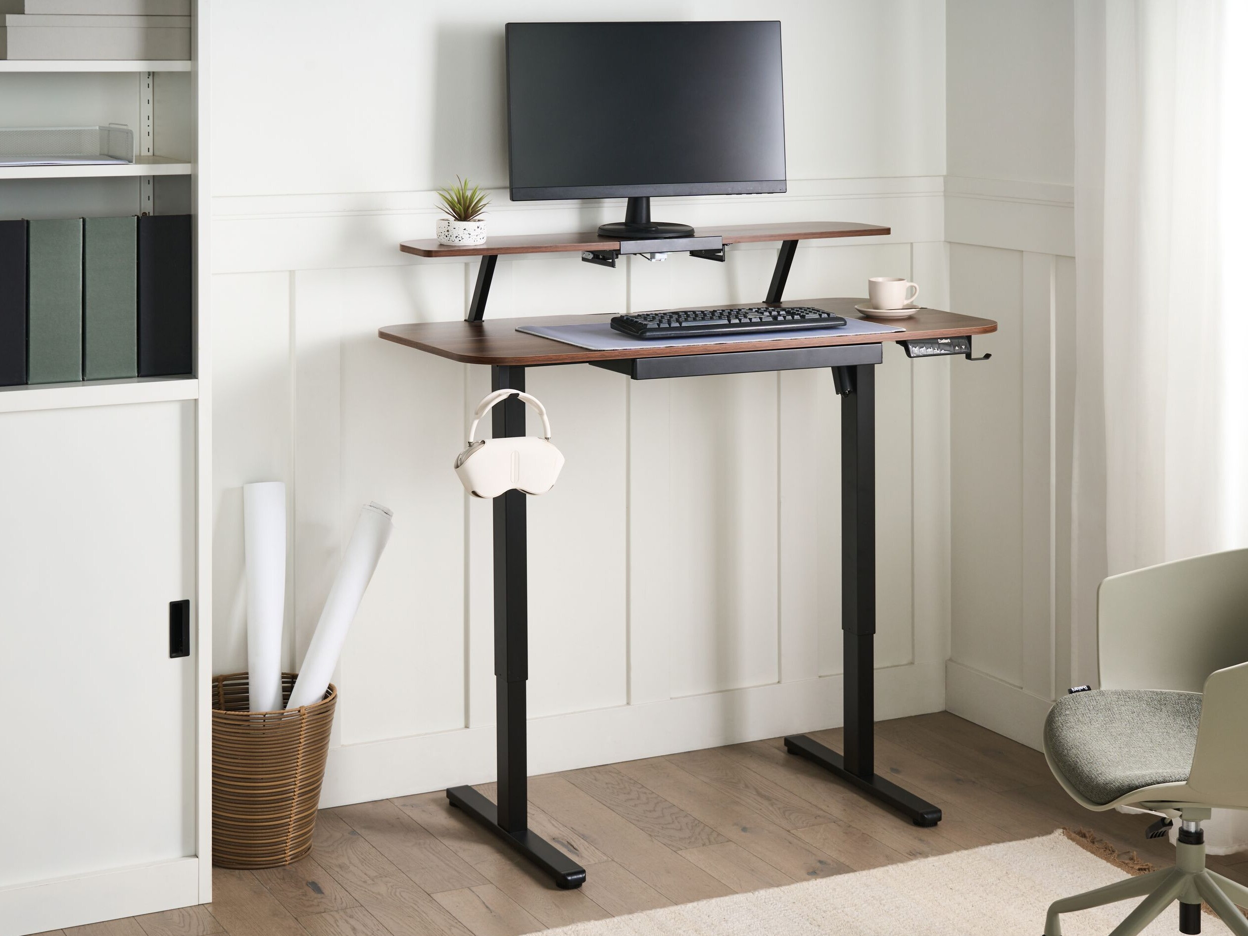 Radni stol podesiv po visini Berwyn 3128 (Crna + Smeđa)