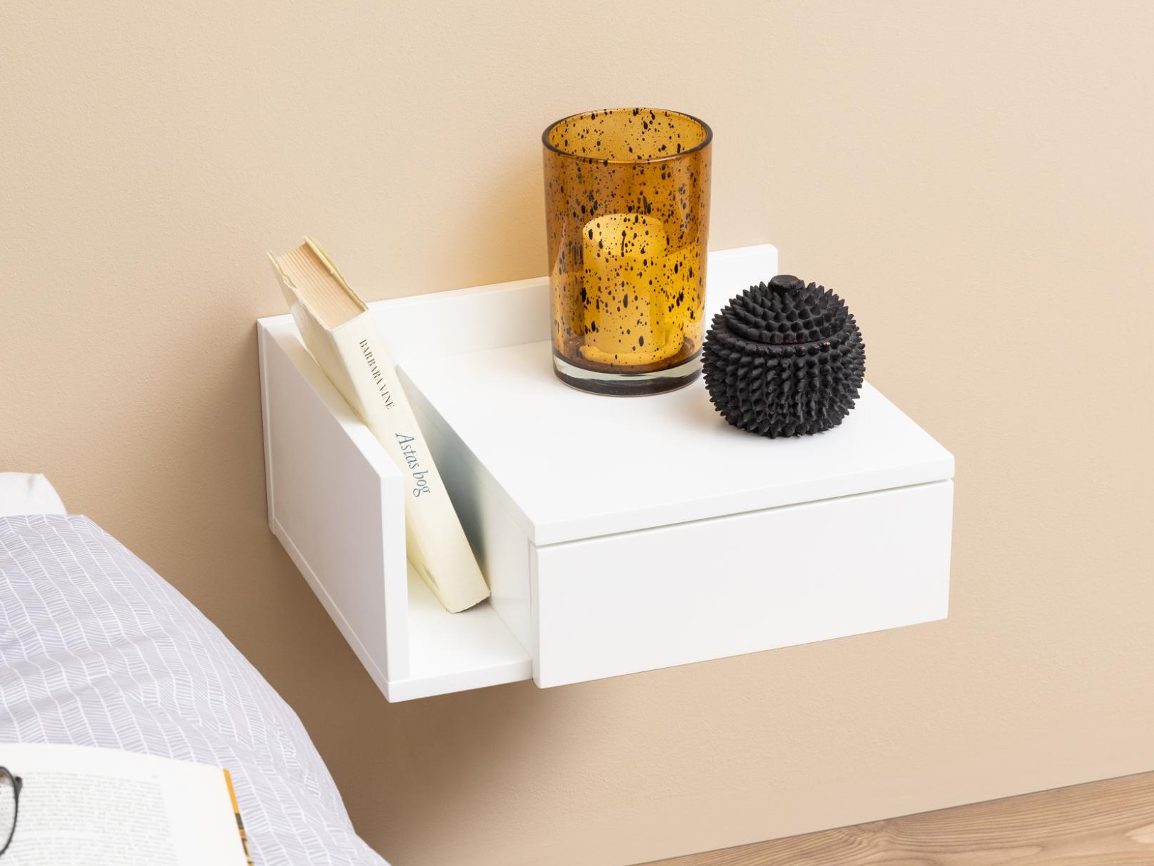 Noćni ormarić SC9741