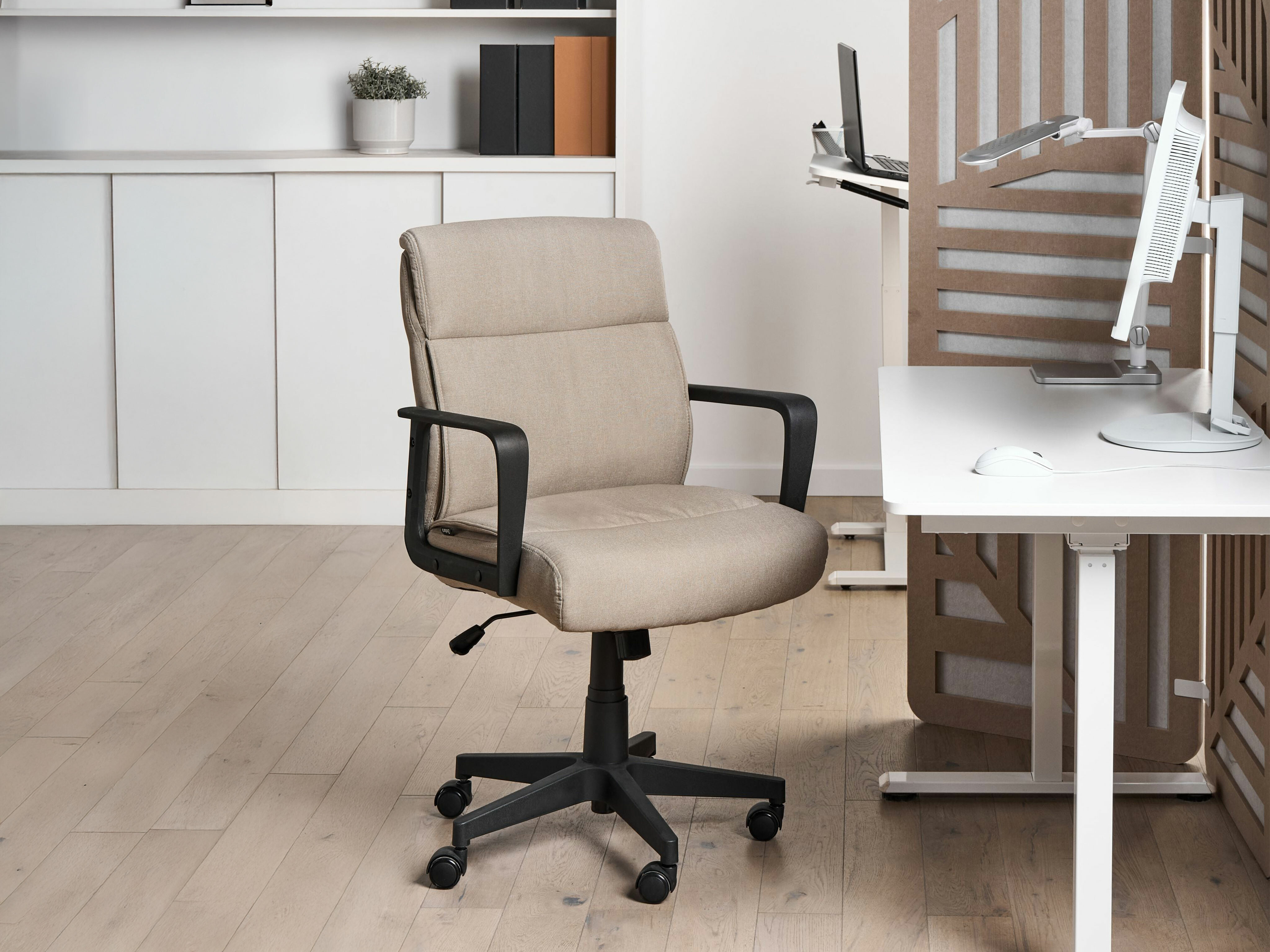 Uredska stolica Berwyn 3142 (Bež)