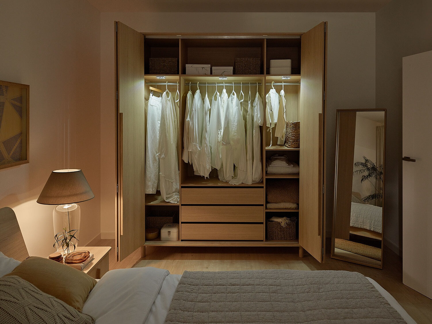 Ormar Camcamo 102 (Dostupno)