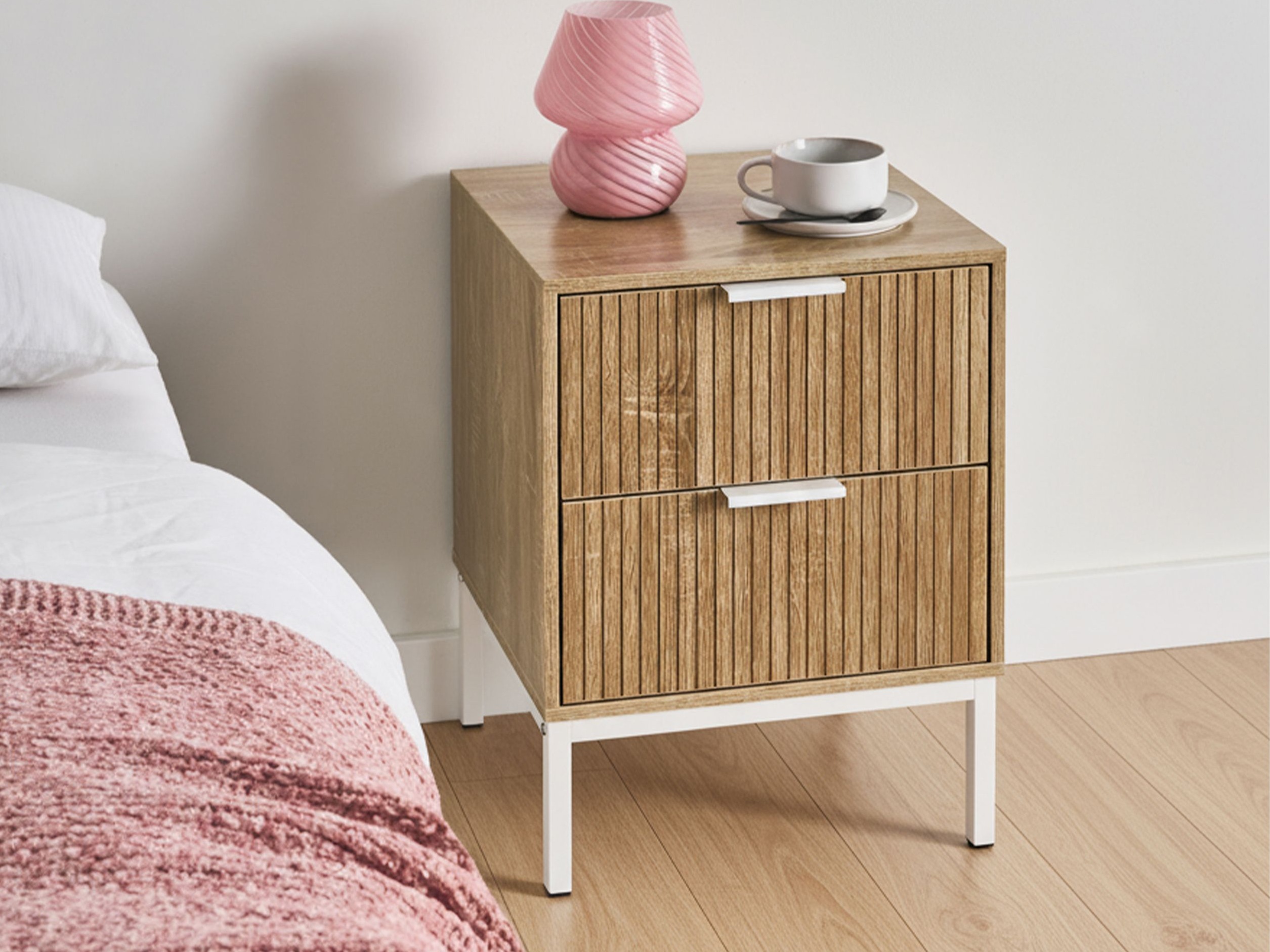 Noćni ormarić Berwyn 3178