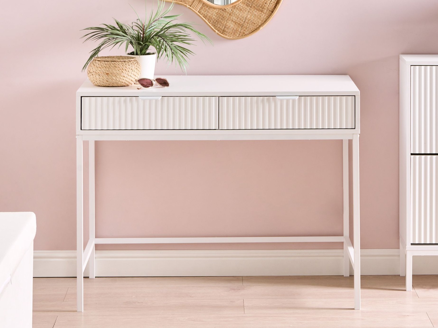 Konzolni stolić Livodeu 104