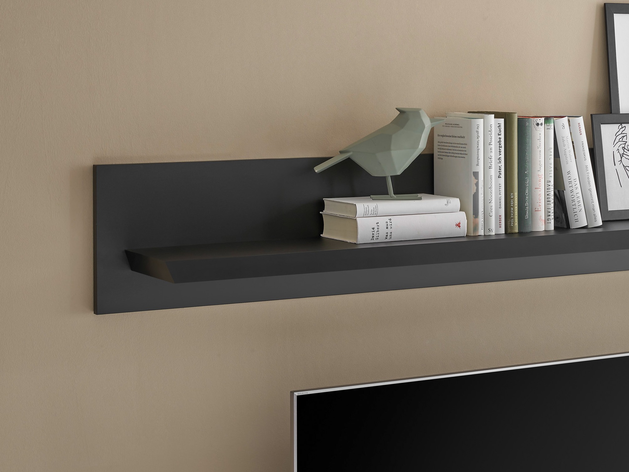 Zidna polica Lirsero 105