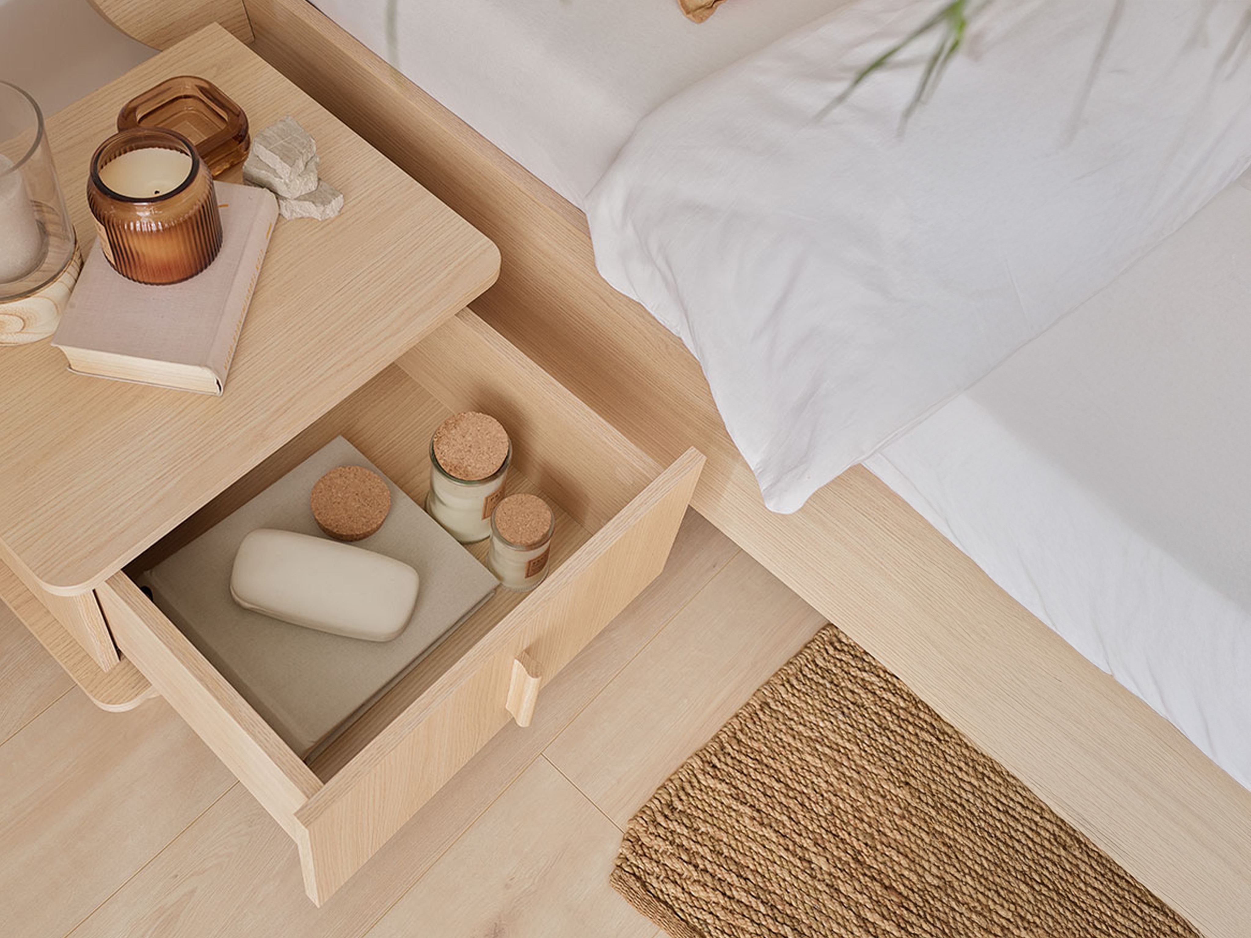 Noćni ormarić Camcamo 106