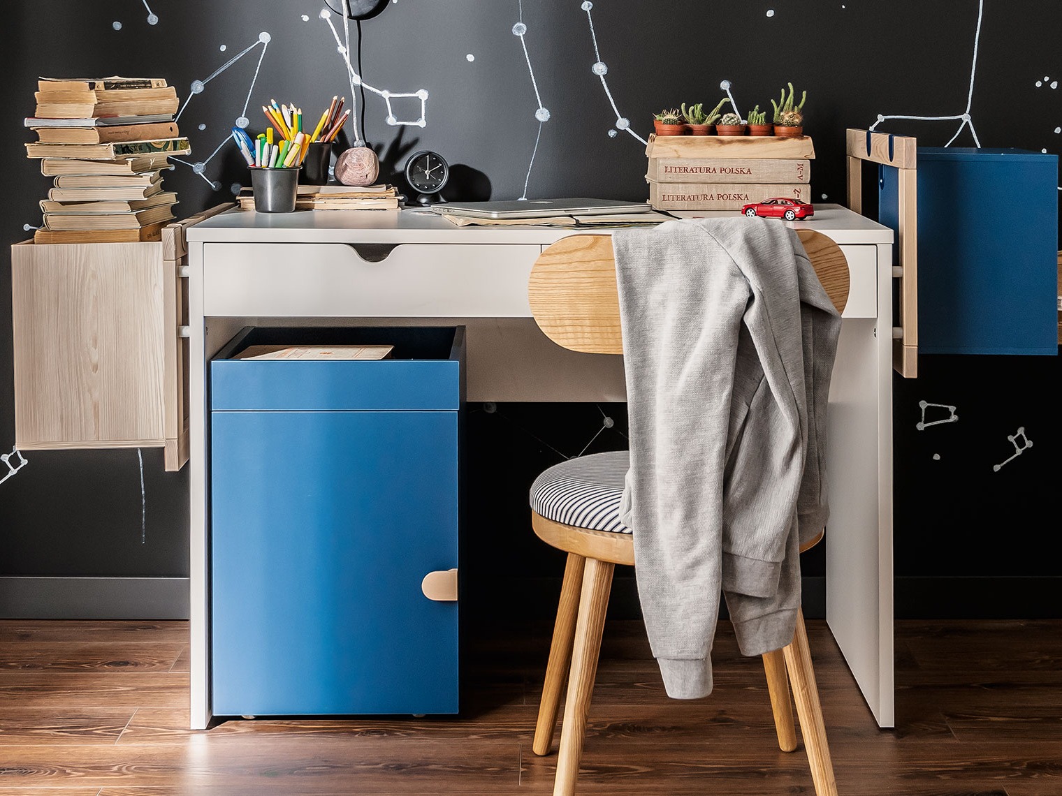 Uredski stol Nutese 110