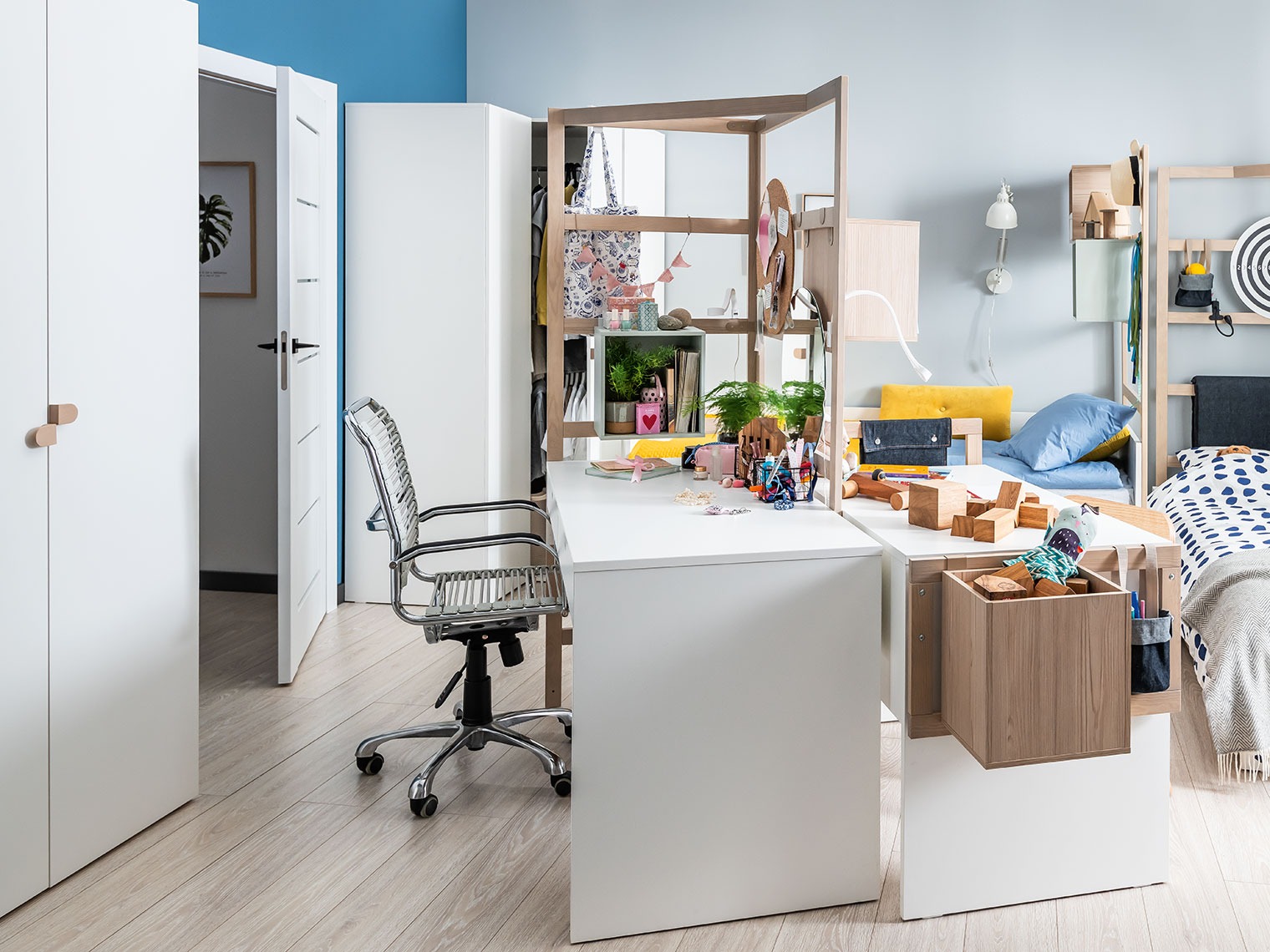 Uredski stol Nutese 111