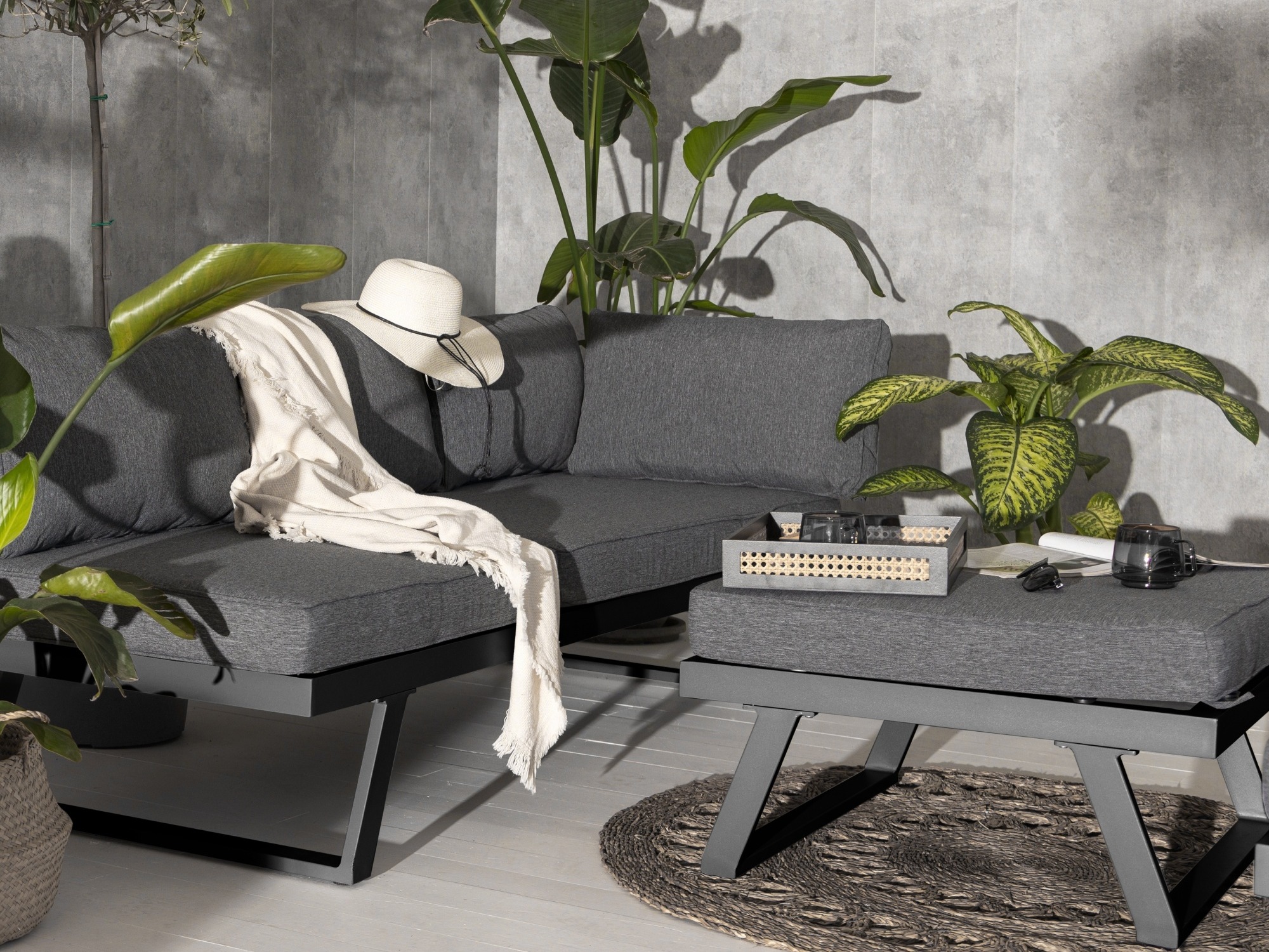 Set vrtnog namještaja Burleson 581