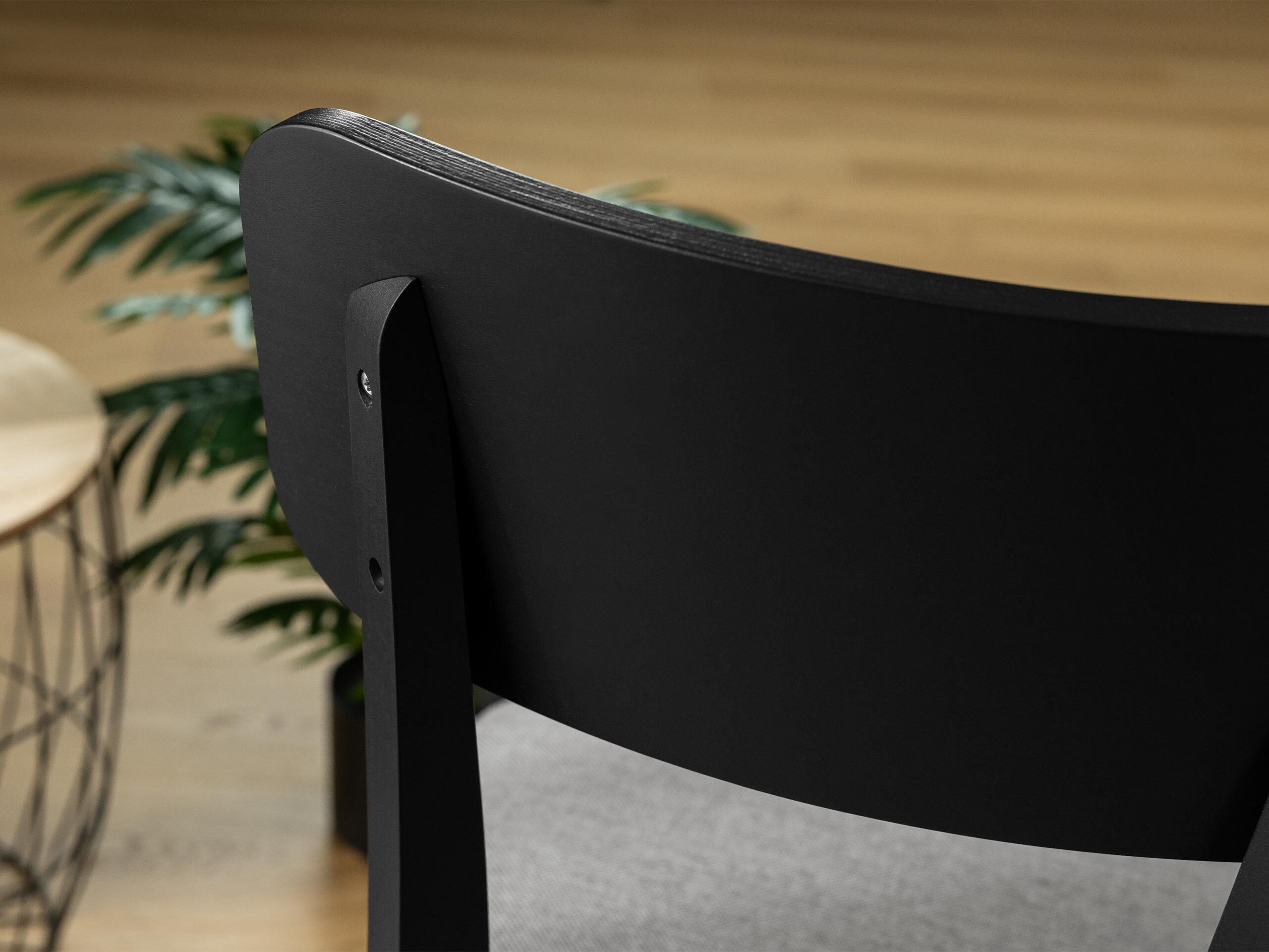 Stolica Victorville 380 (Bijela)