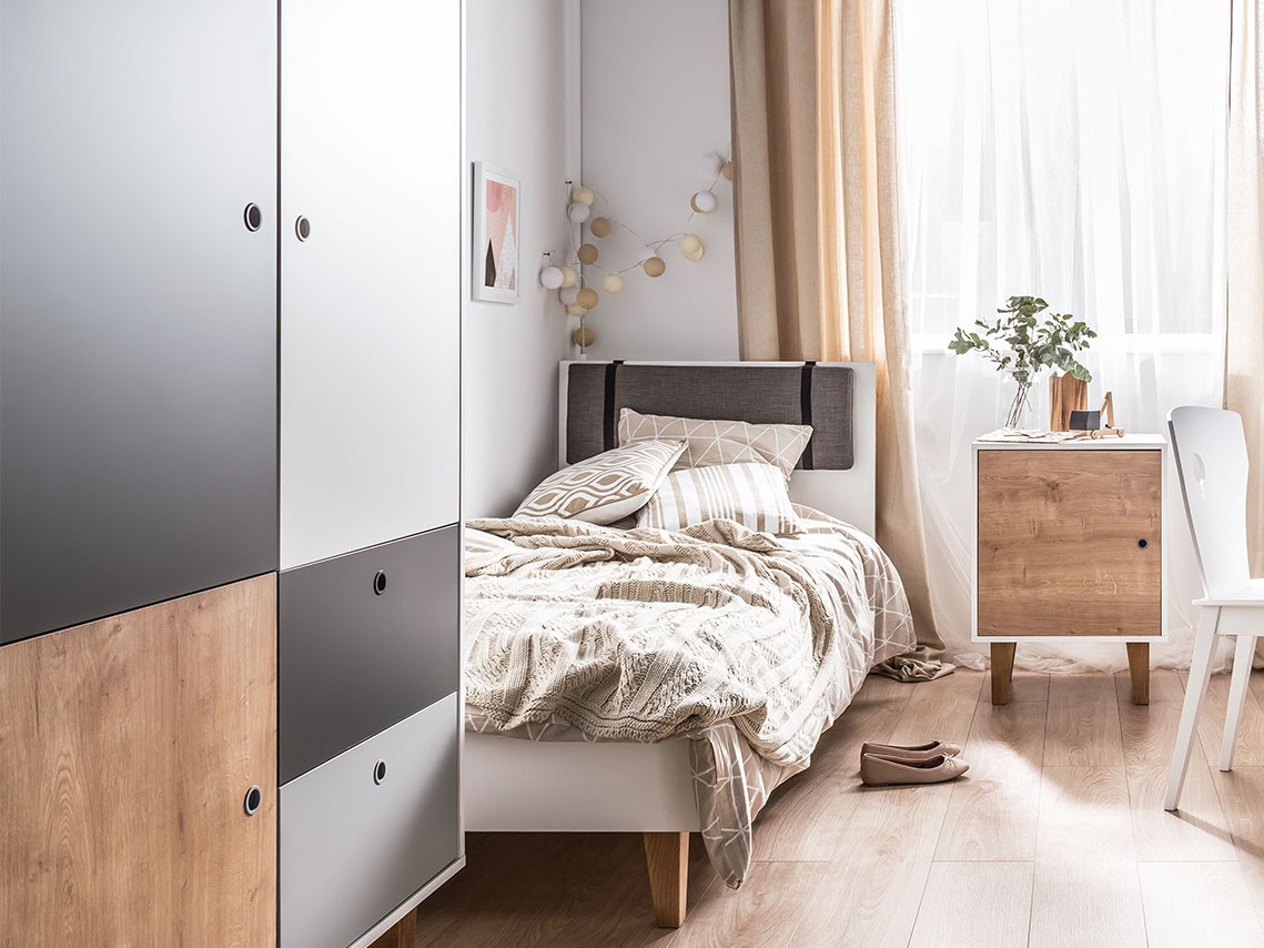 Noćni ormarić Domfera 105 (Bijela + Hrast)