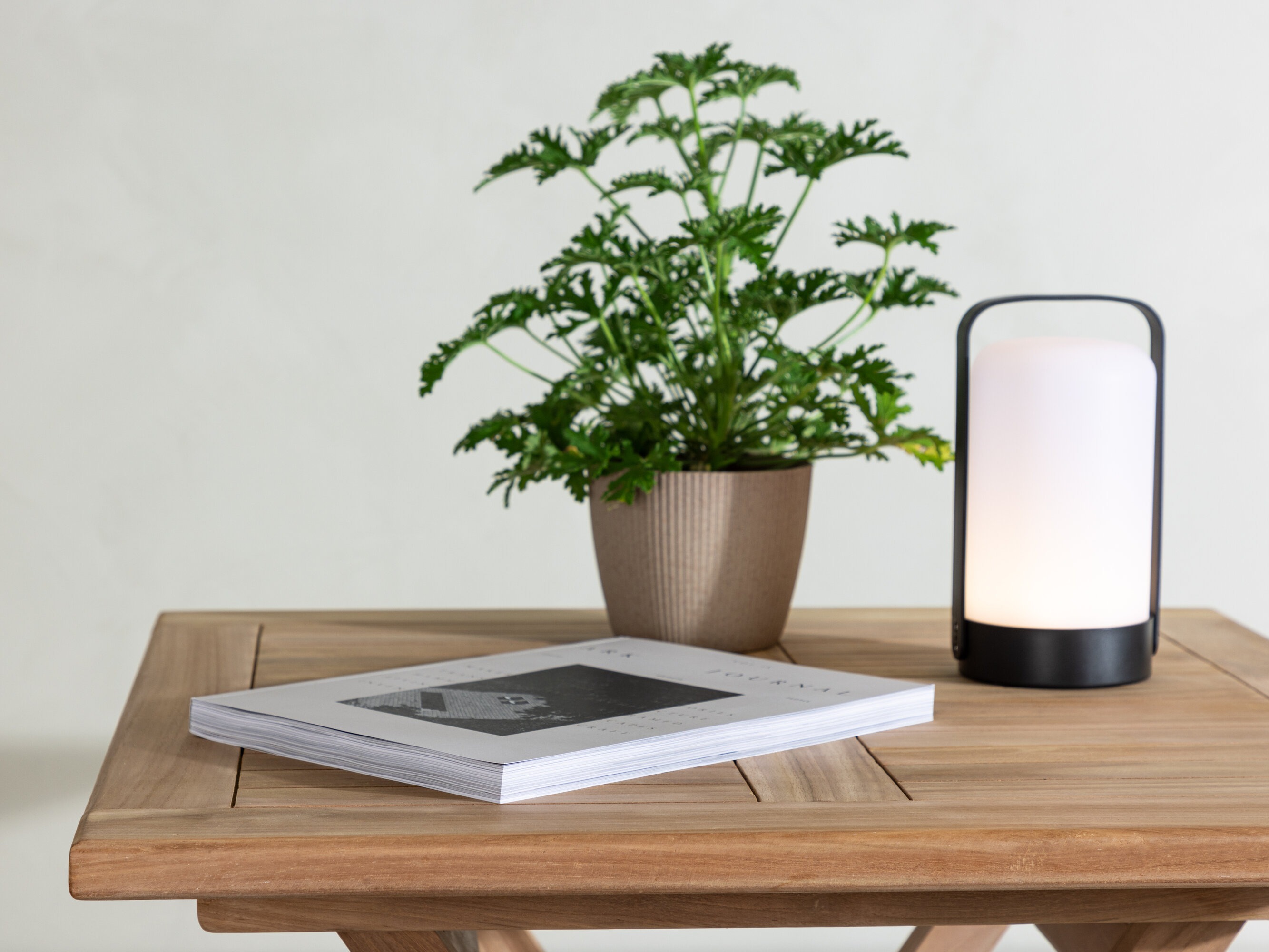 Vrtni stolić za kavu Nunova 137