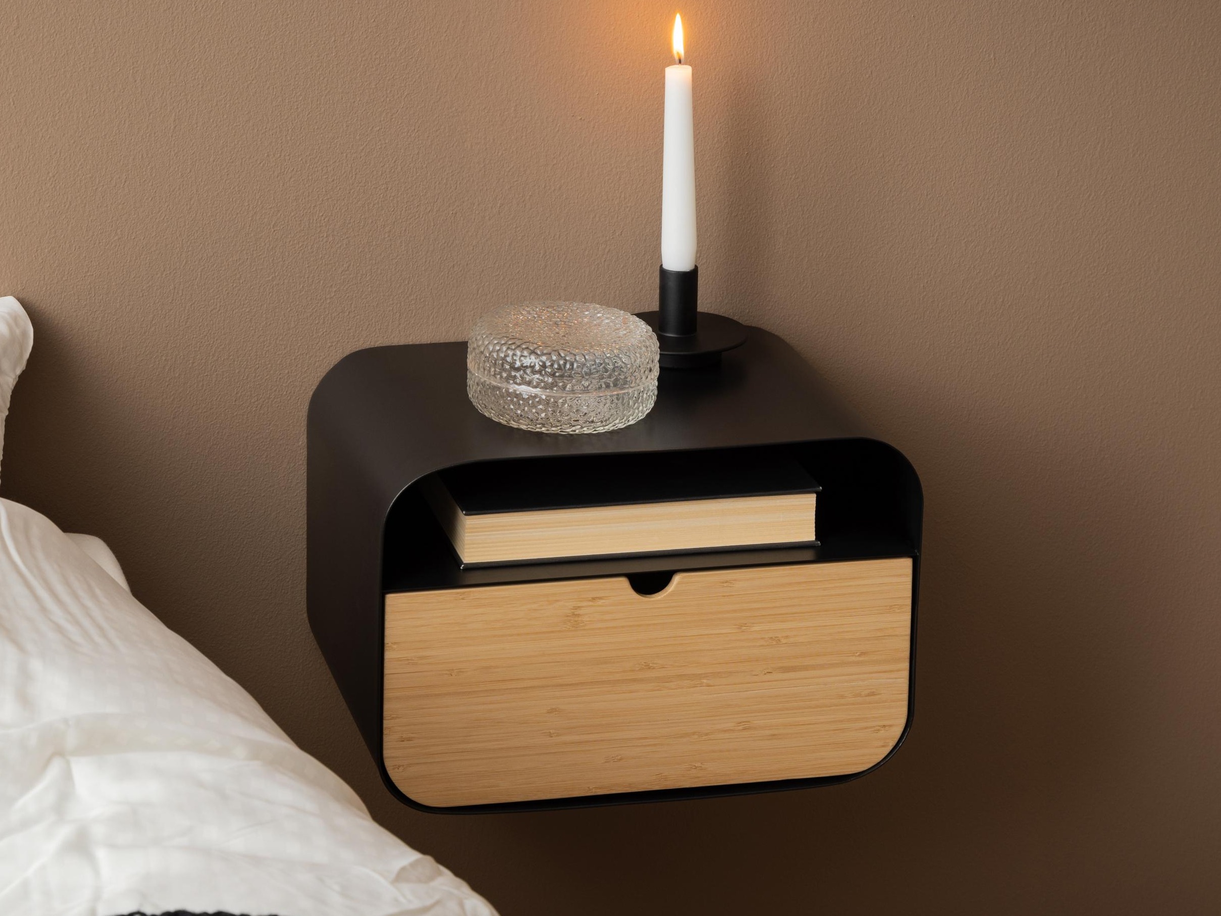 Noćni ormarić Norsica 796