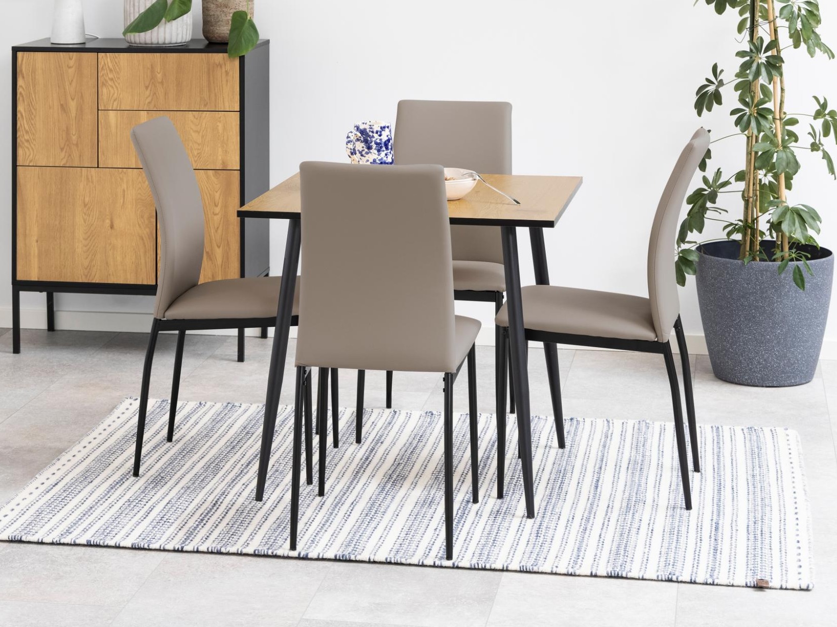 Stol Norsica 374 (Divlji hrast + Crna)