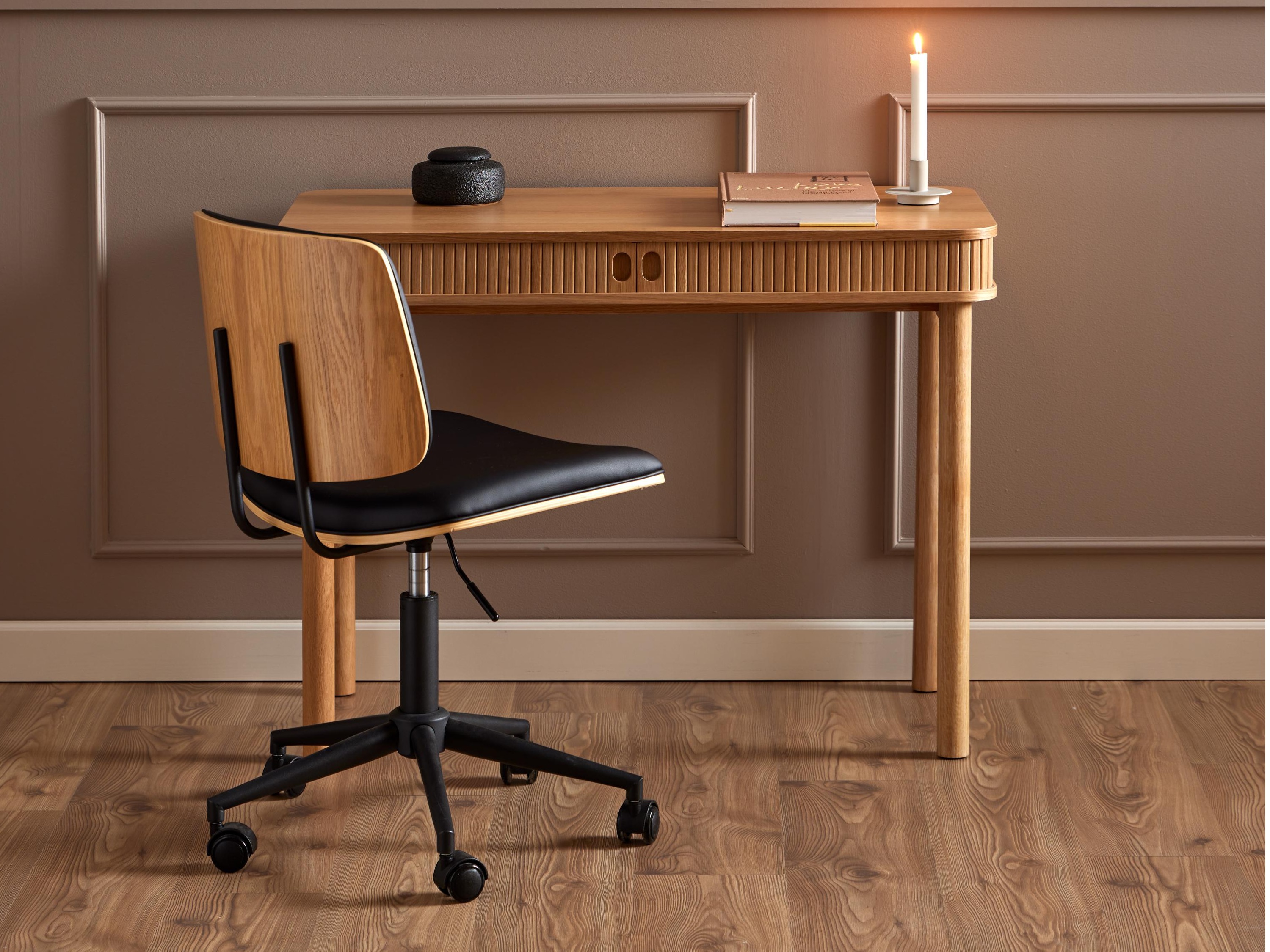 Uredska stolica Norsica 802