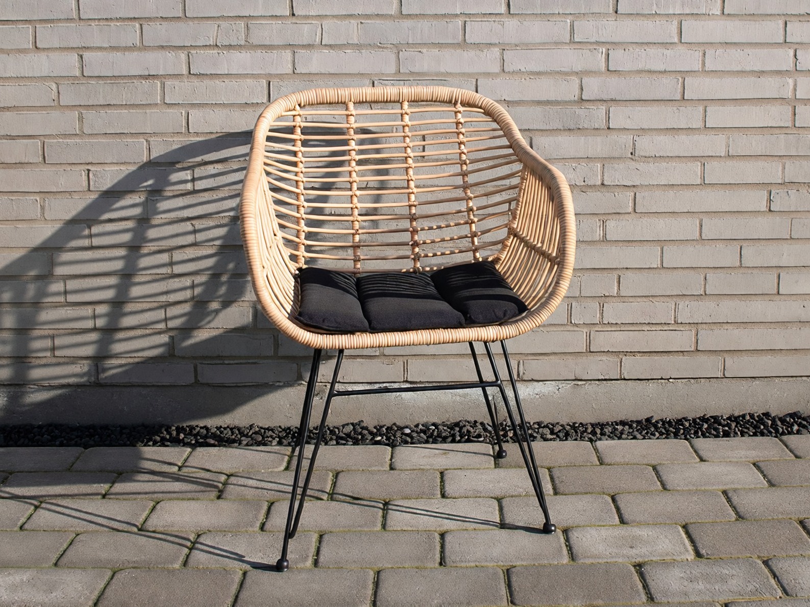 Vrtna fotelja Brea 299 (Crna + Svijetlo smeđa)