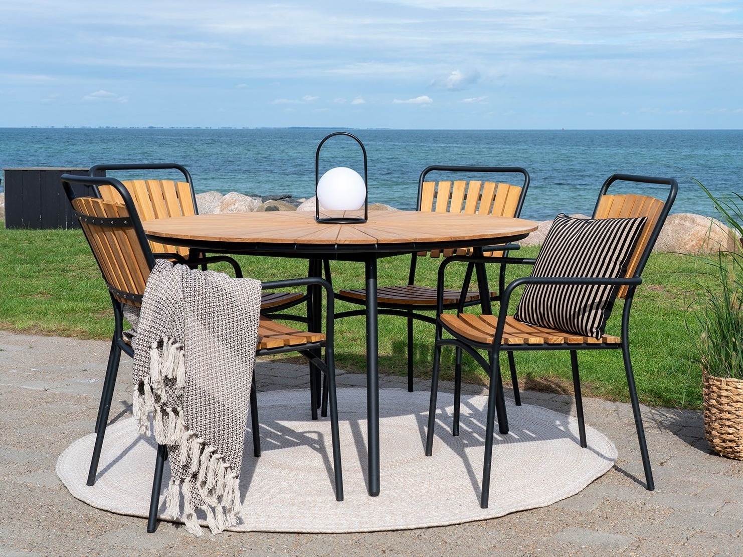 Set stola i stolica Brea 310