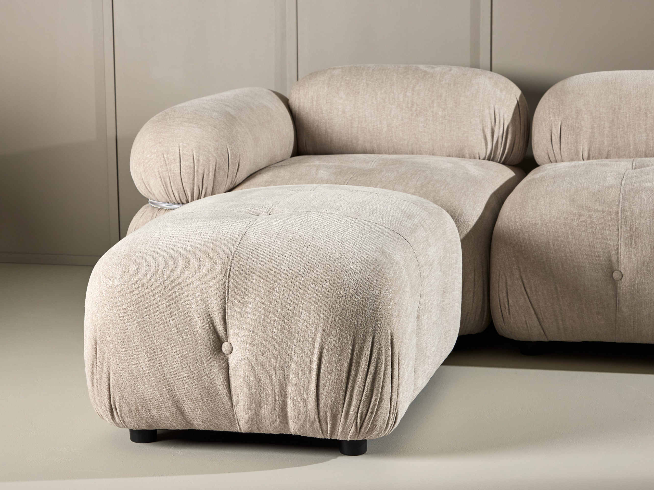 Modularan kauč Evardale 104 (Bež + Srebrna)